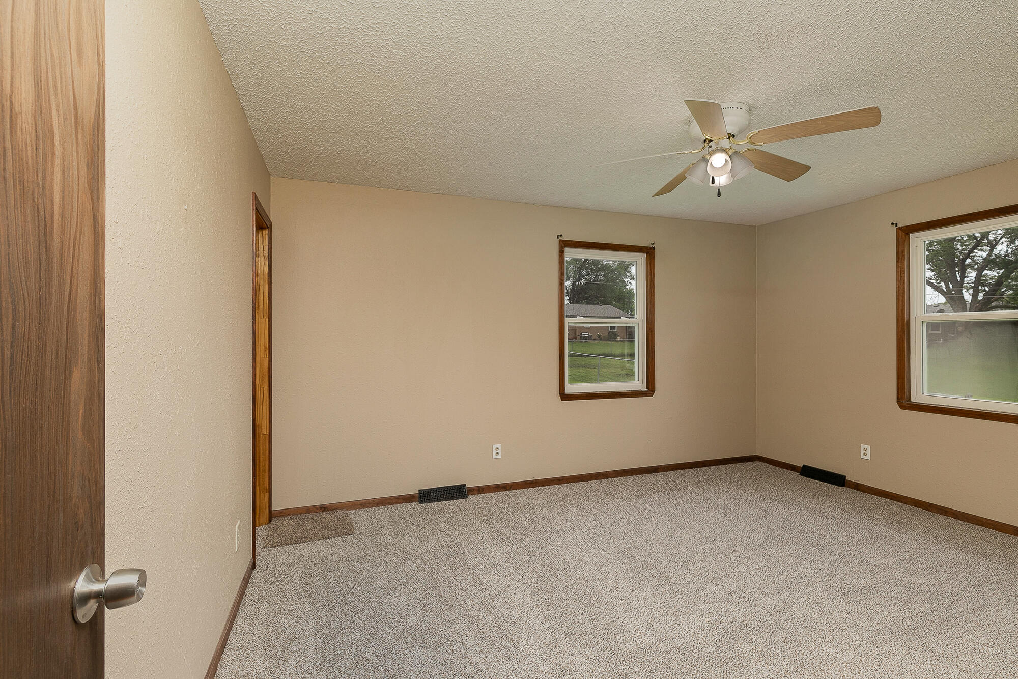 Photo 15 - Residential for sale – 1324 E Lindon Street  Bolivar, MO
