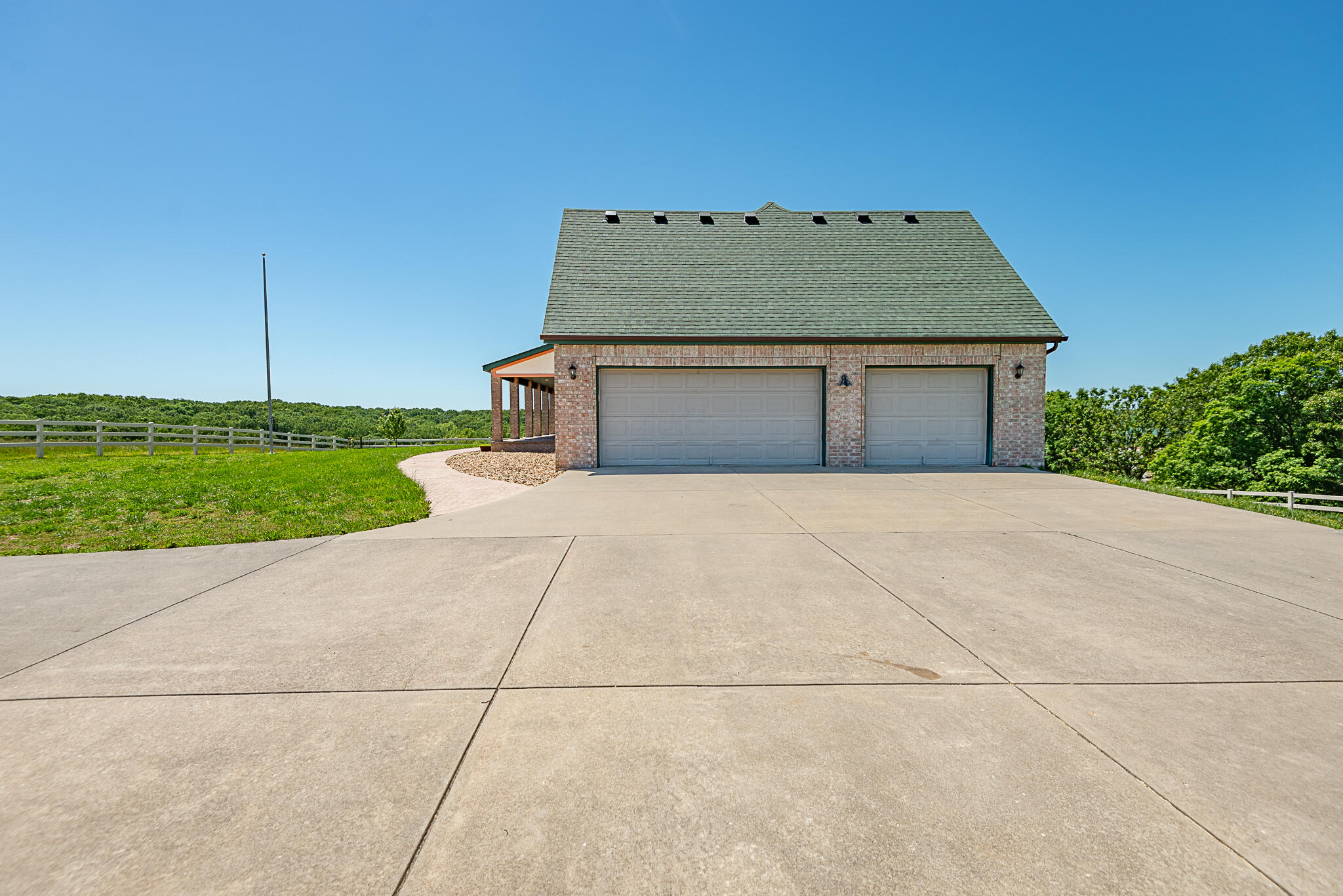 Photo 5 - Residential for sale – 449  Greenway Drive  Galena, MO