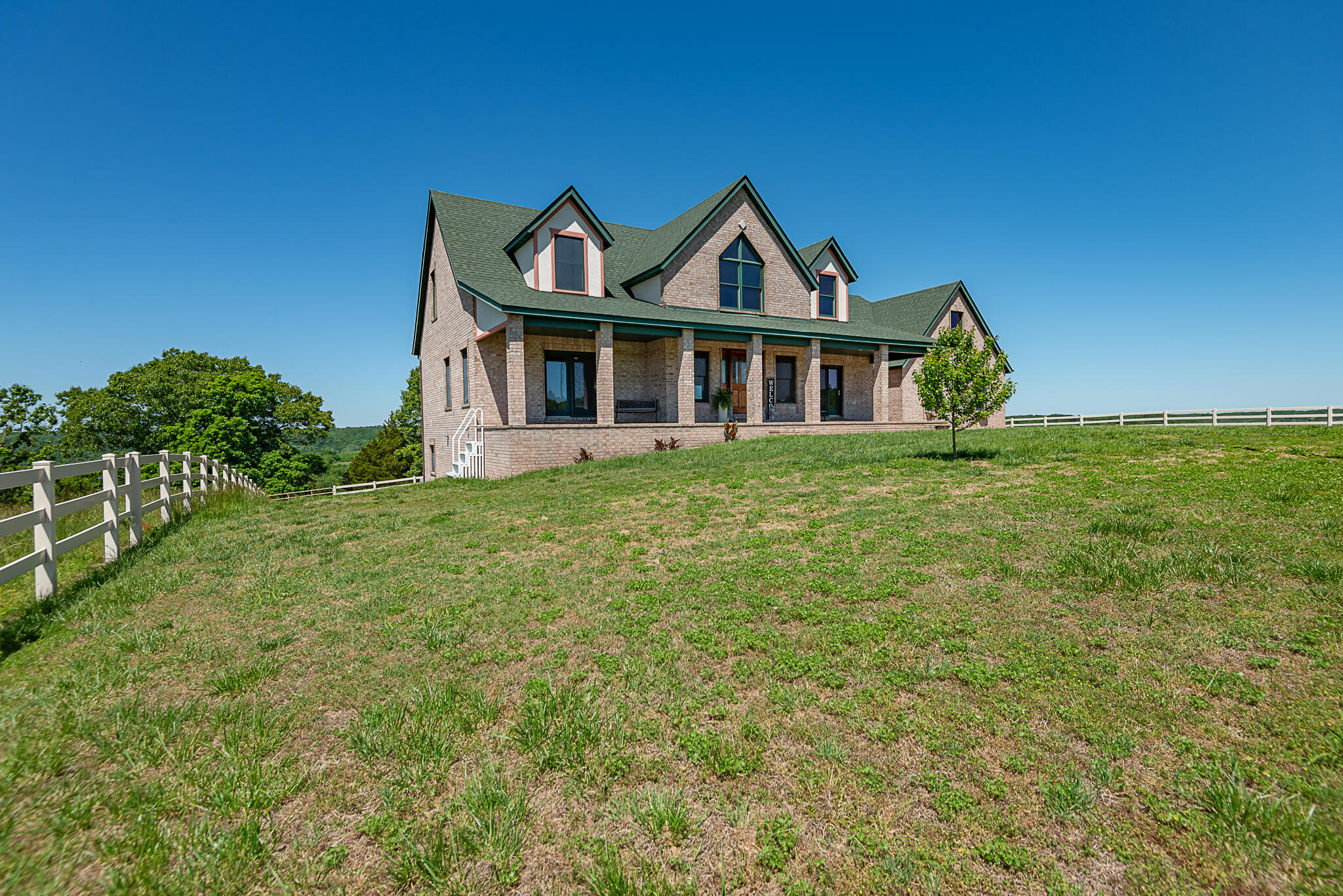 Photo 2 - Residential for sale – 449  Greenway Drive  Galena, MO