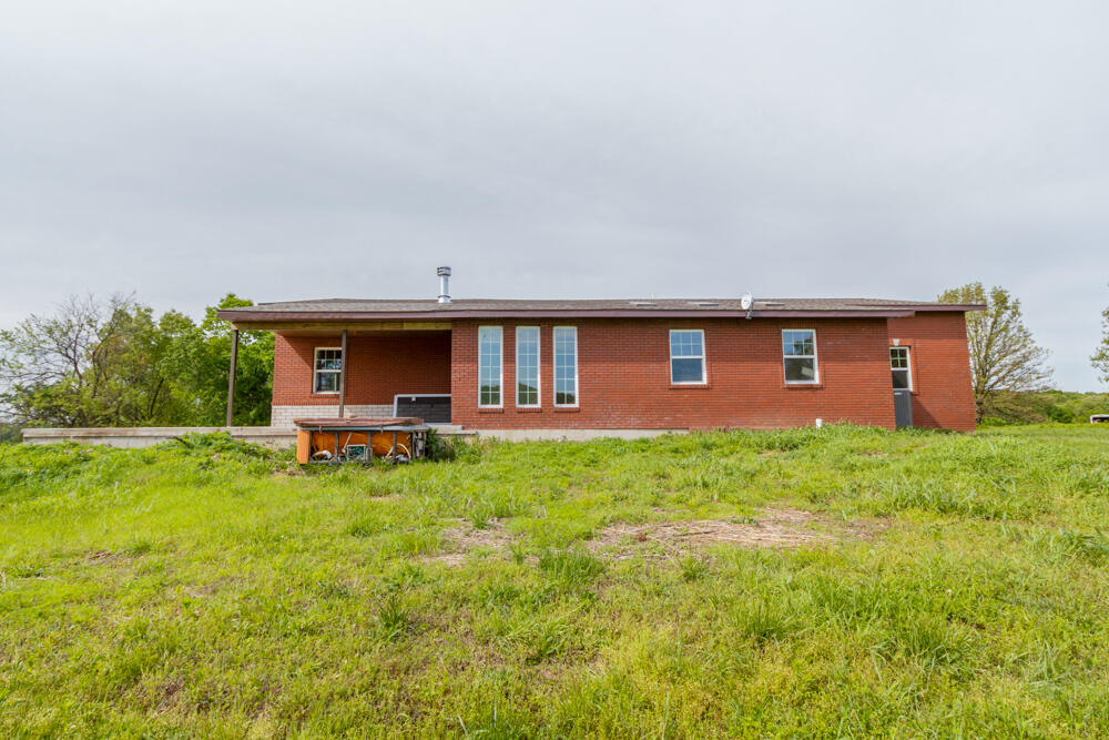 Photo 5 - Farm for sale – 304  Trappers Trail  Richland, MO