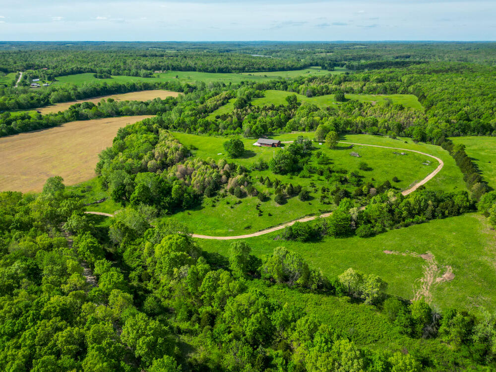Photo 14 - Farm for sale – 304  Trappers Trail  Richland, MO