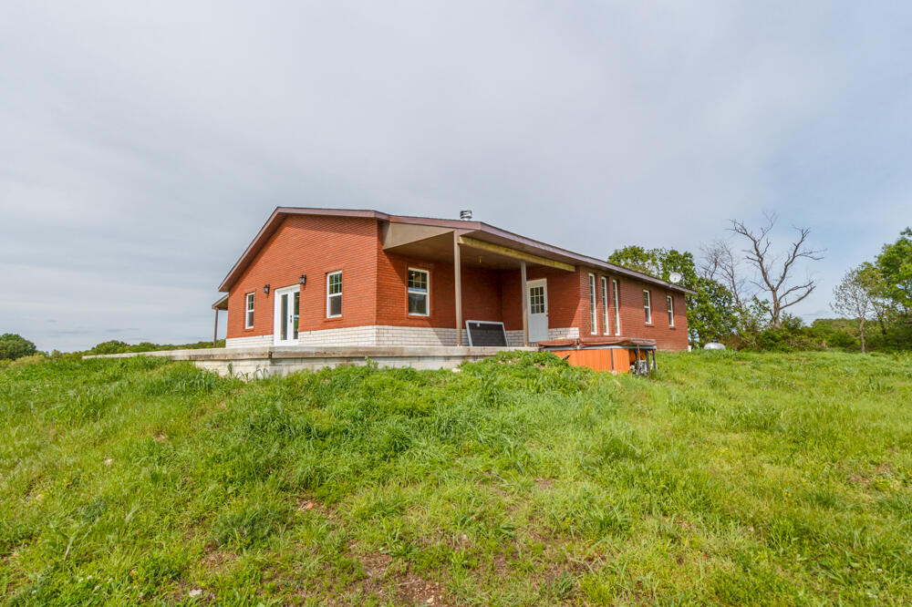 Photo 4 - Farm for sale – 304  Trappers Trail  Richland, MO