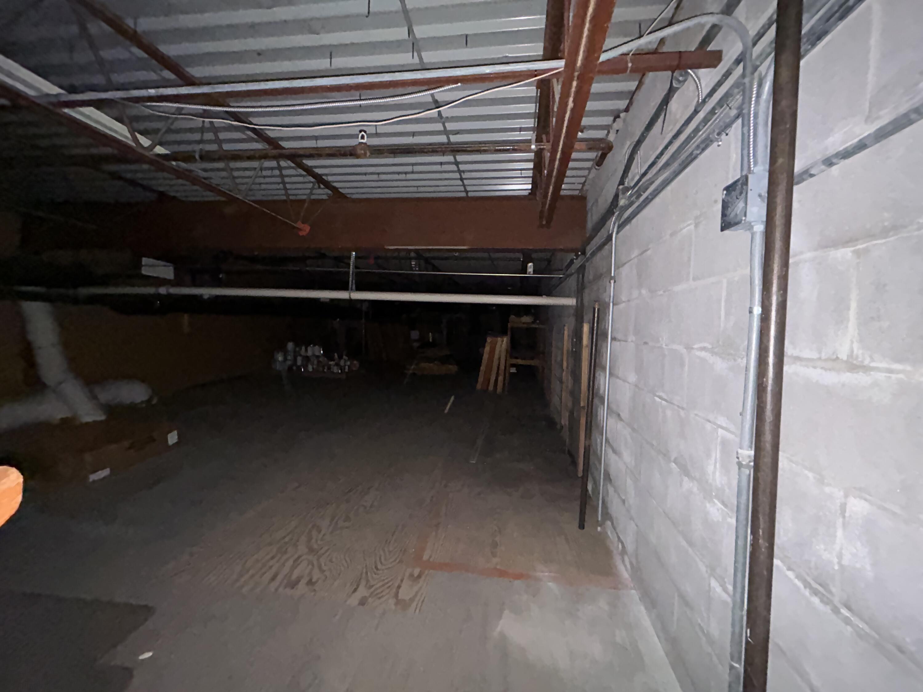 Photo 9 - Commercial Lease for sale – 1877 W Broadway   Bolivar, MO