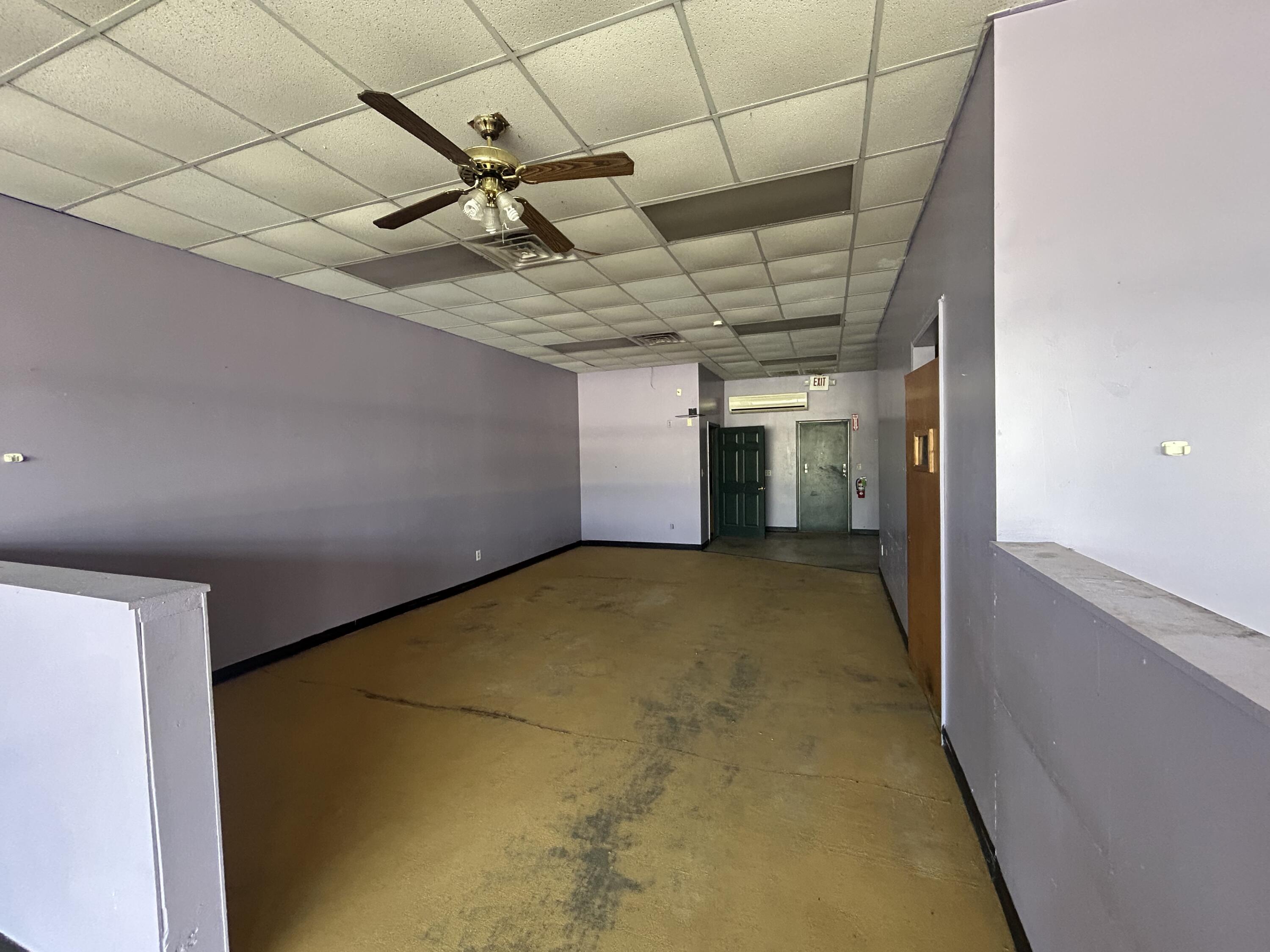 Photo 3 - Commercial Lease for sale – 1913 A W Broadway Street  Bolivar, MO