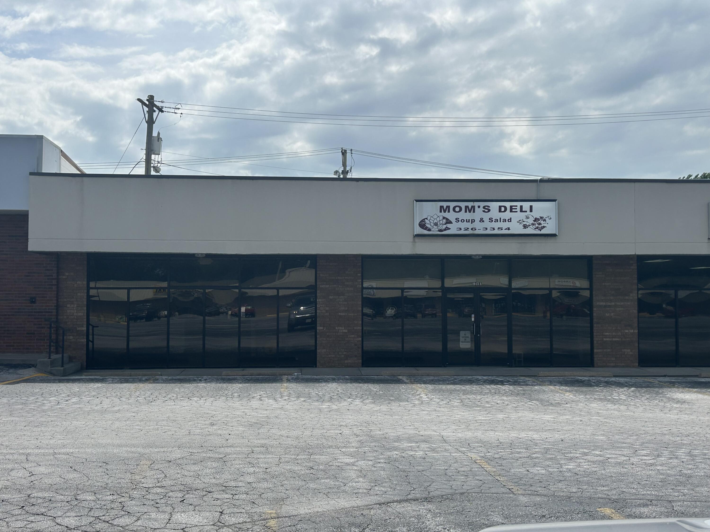 Commercial Lease for sale – 1913 A W Broadway Street  Bolivar, MO