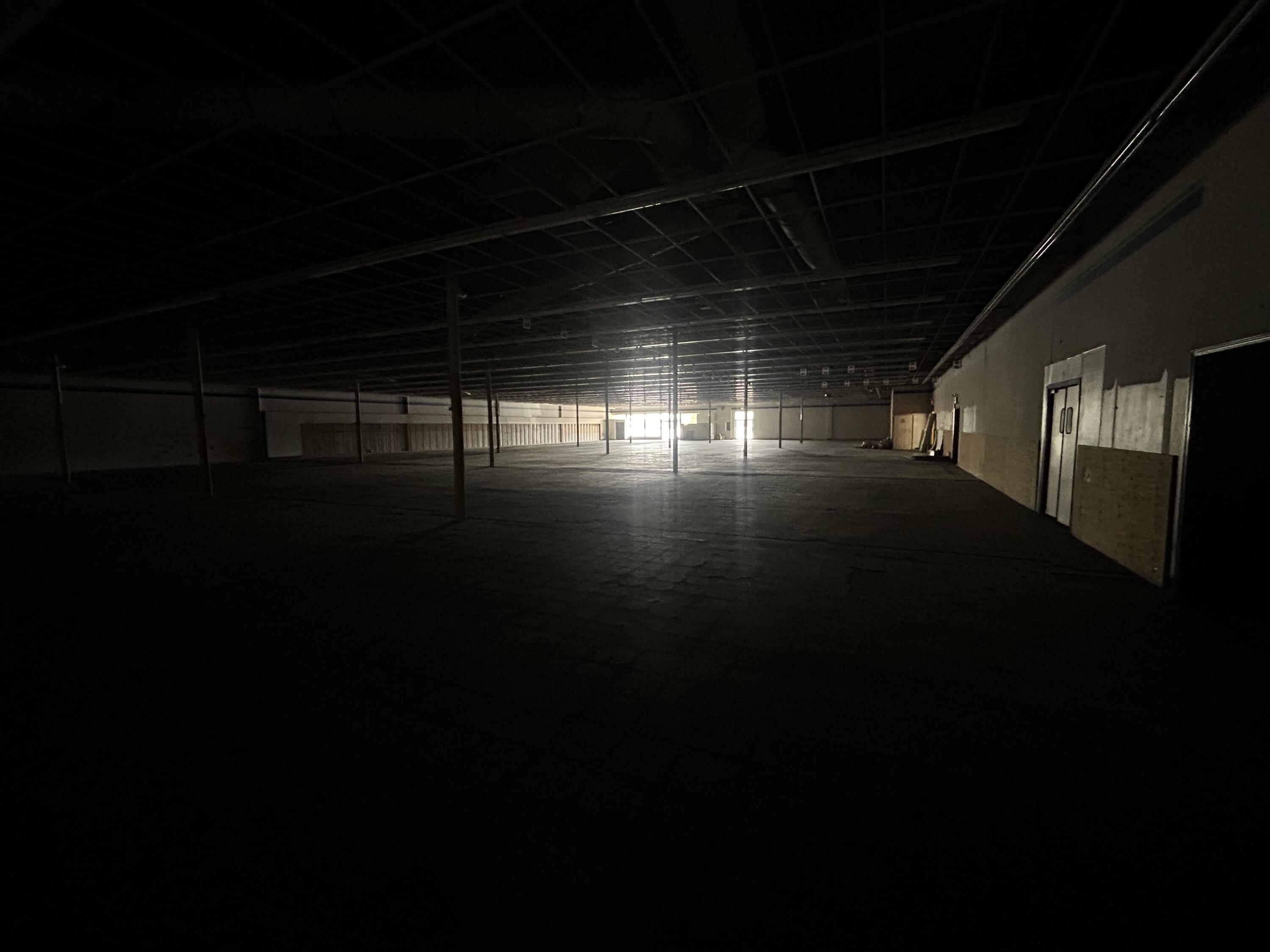 Photo 5 - Commercial Lease for sale – 1847 W Broadway Street  Bolivar, MO