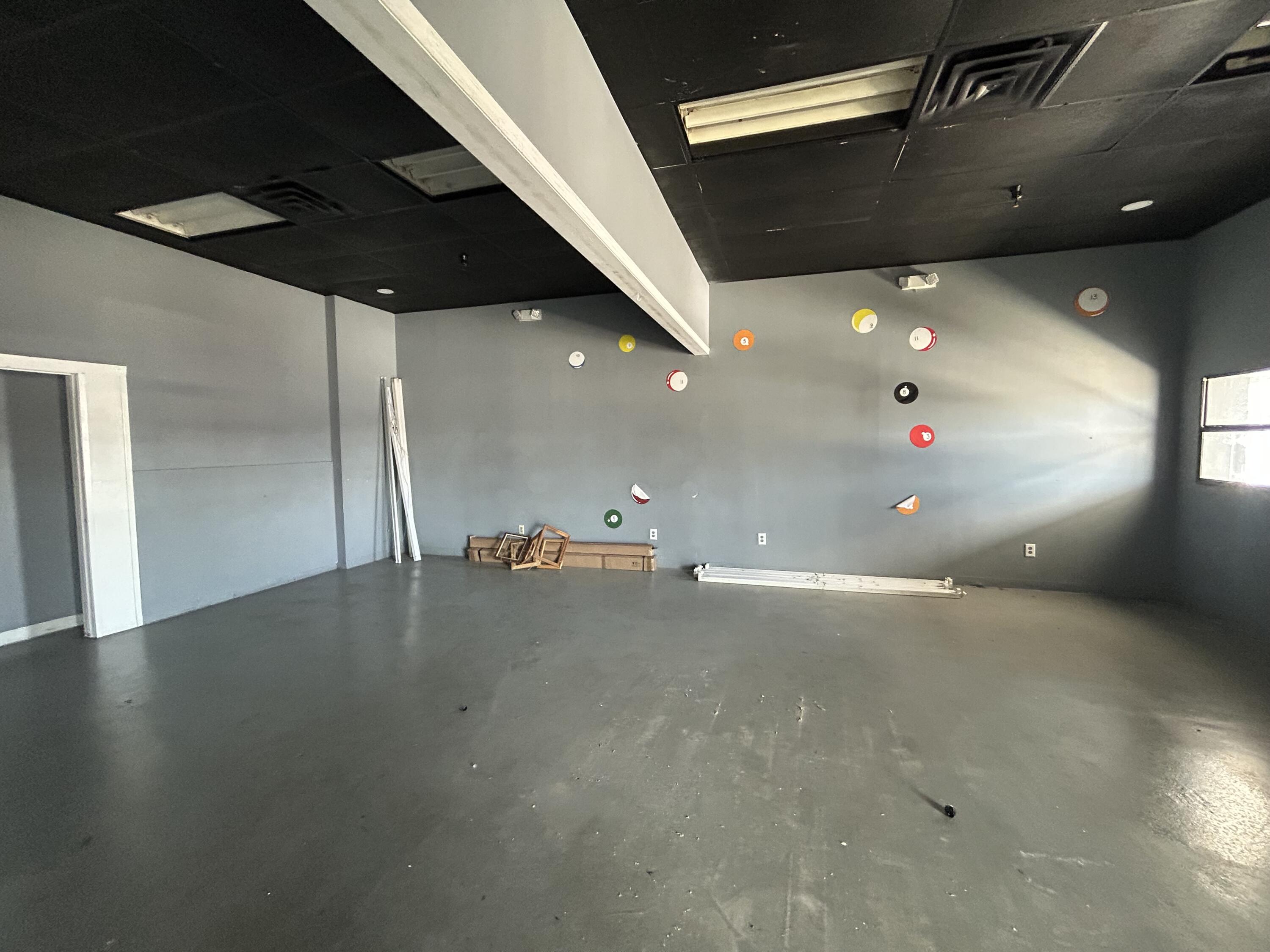 Photo 20 - Commercial Lease for sale – 1827 W Broadway Street  Bolivar, MO