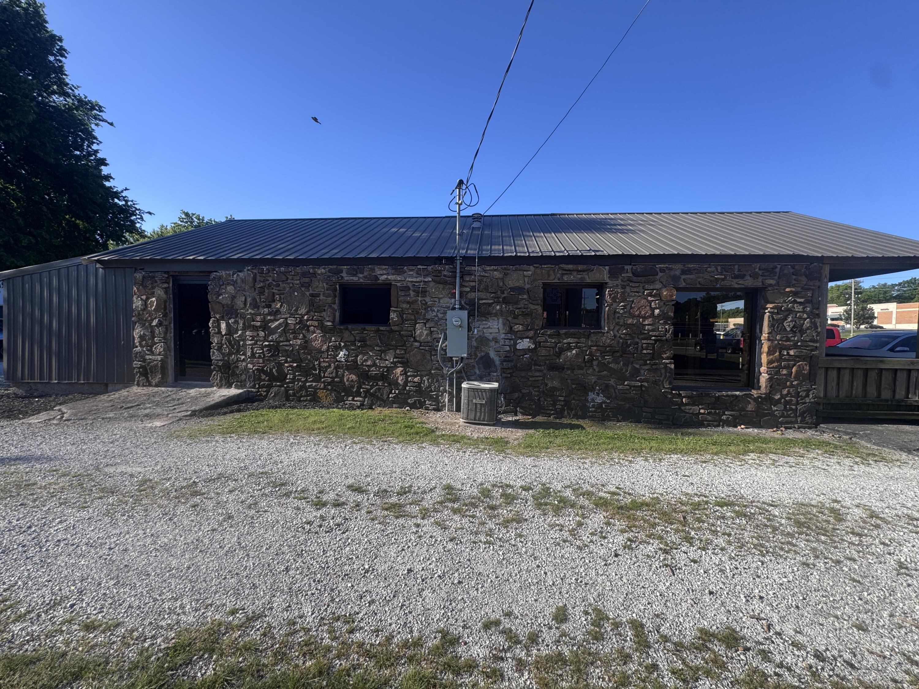 Photo 2 - Commercial Sale for sale – 729 S Neosho Boulevard  Neosho, MO