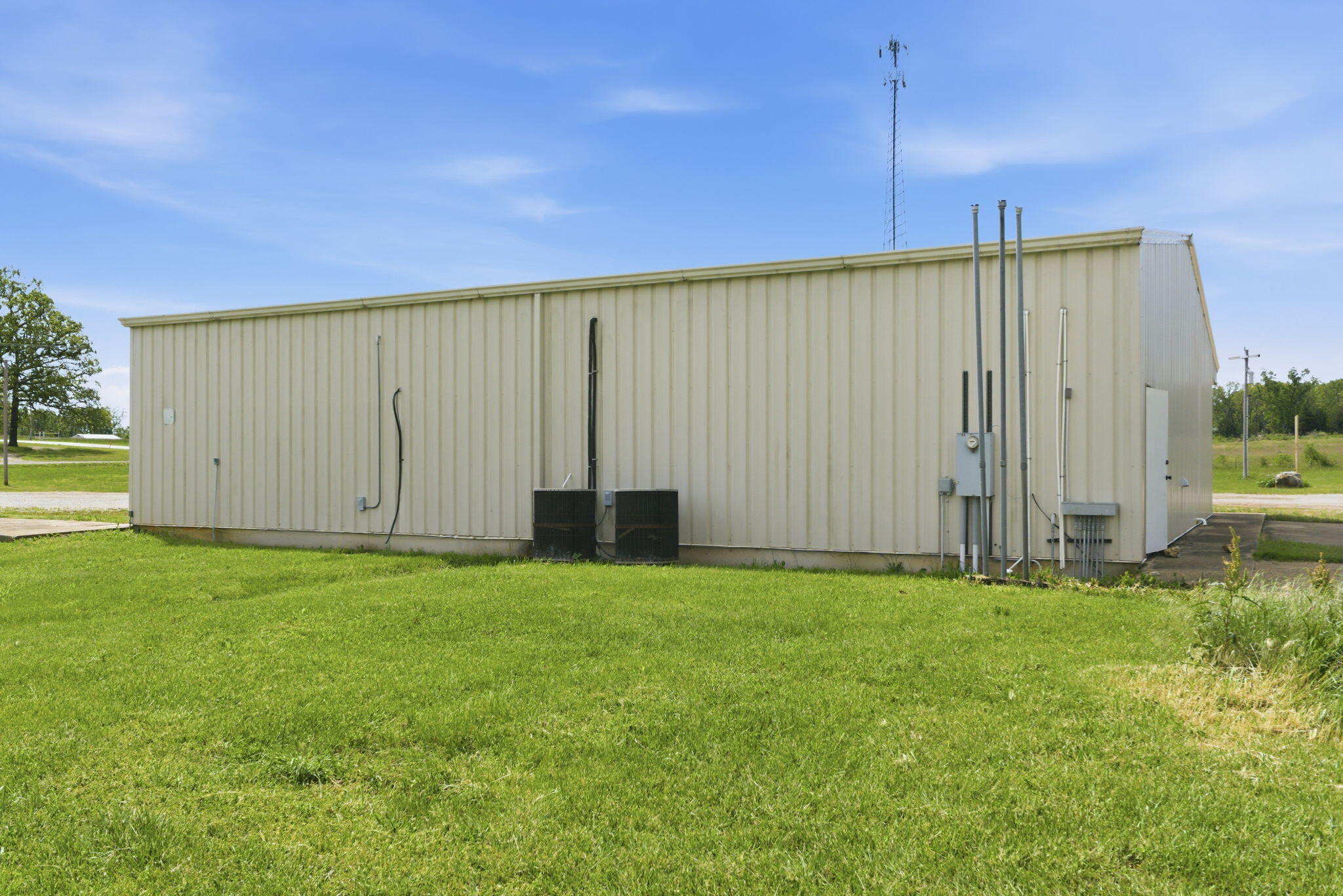 Photo 16 - Commercial Sale for sale – 11901  State Highway 32   Lebanon, MO