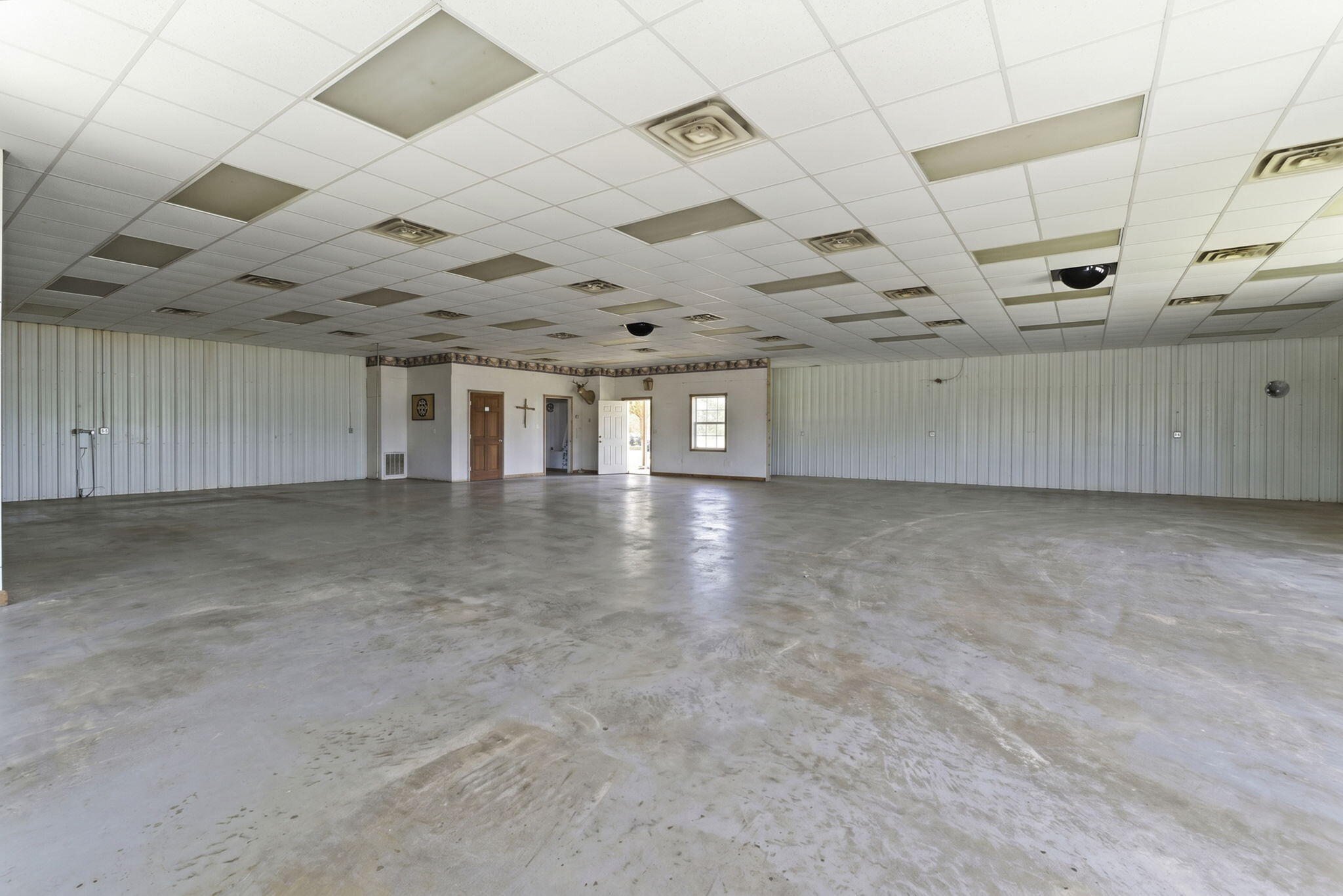 Photo 10 - Commercial Sale for sale – 11901  State Highway 32   Lebanon, MO