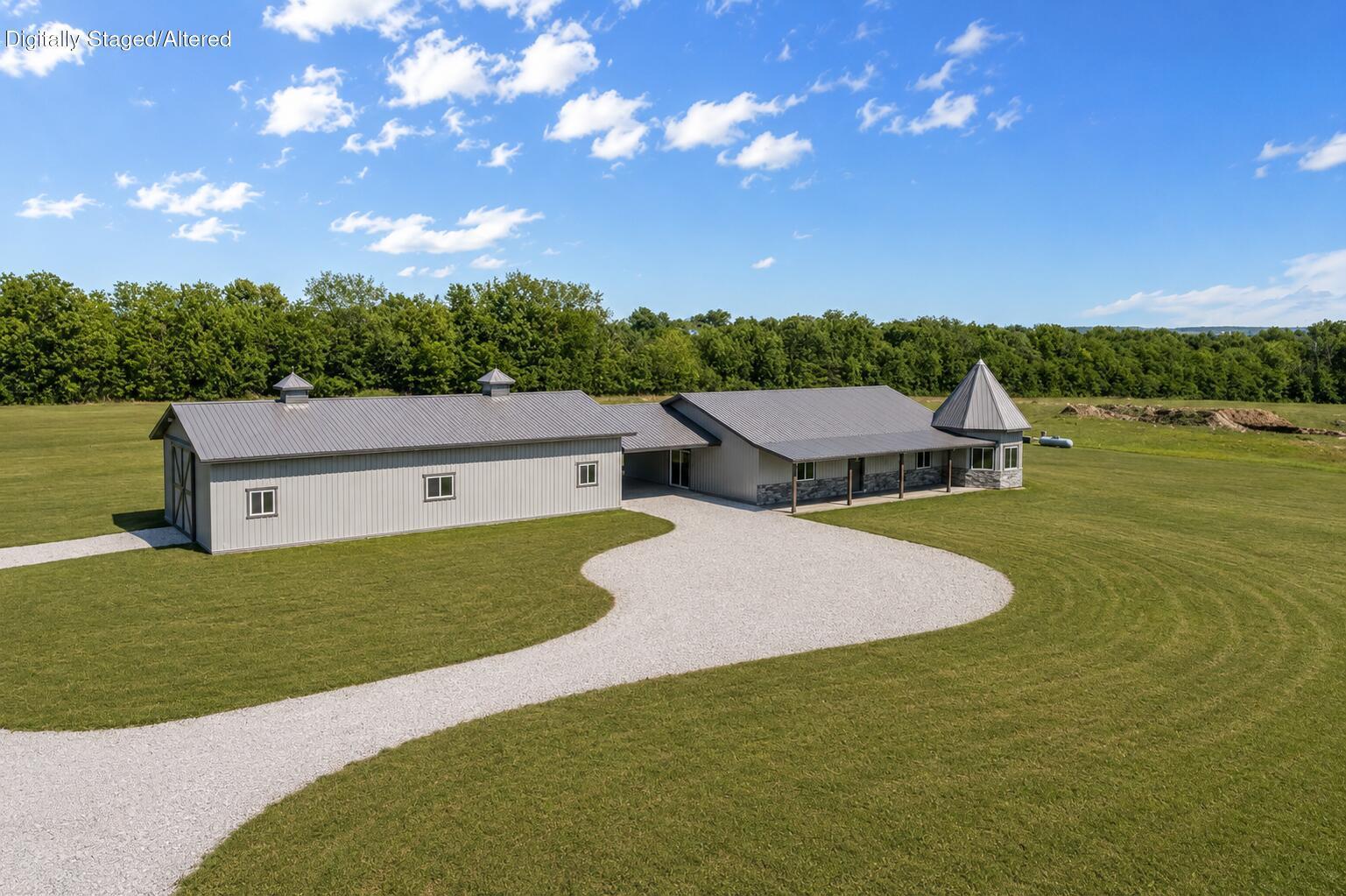 Photo 2 - Residential for sale – 4426 S 86th Road  Bolivar, MO