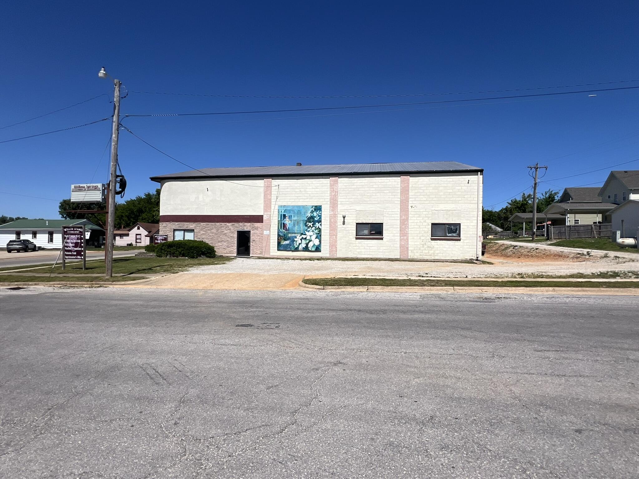 Photo 8 - Commercial Sale for sale – 201 W Main Street  Willow Springs, MO