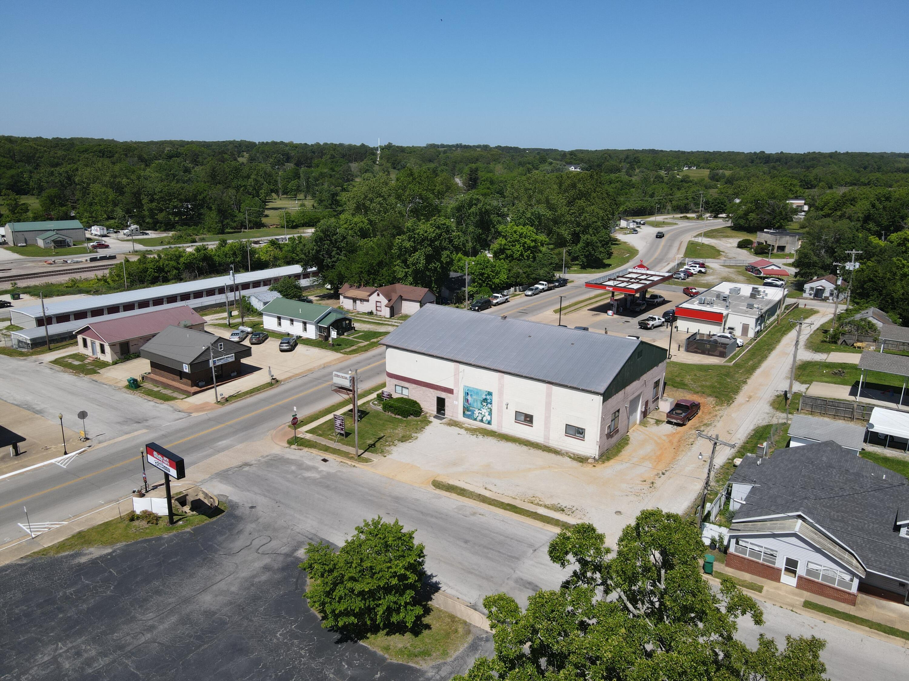Photo 2 - Commercial Sale for sale – 201 W Main Street  Willow Springs, MO