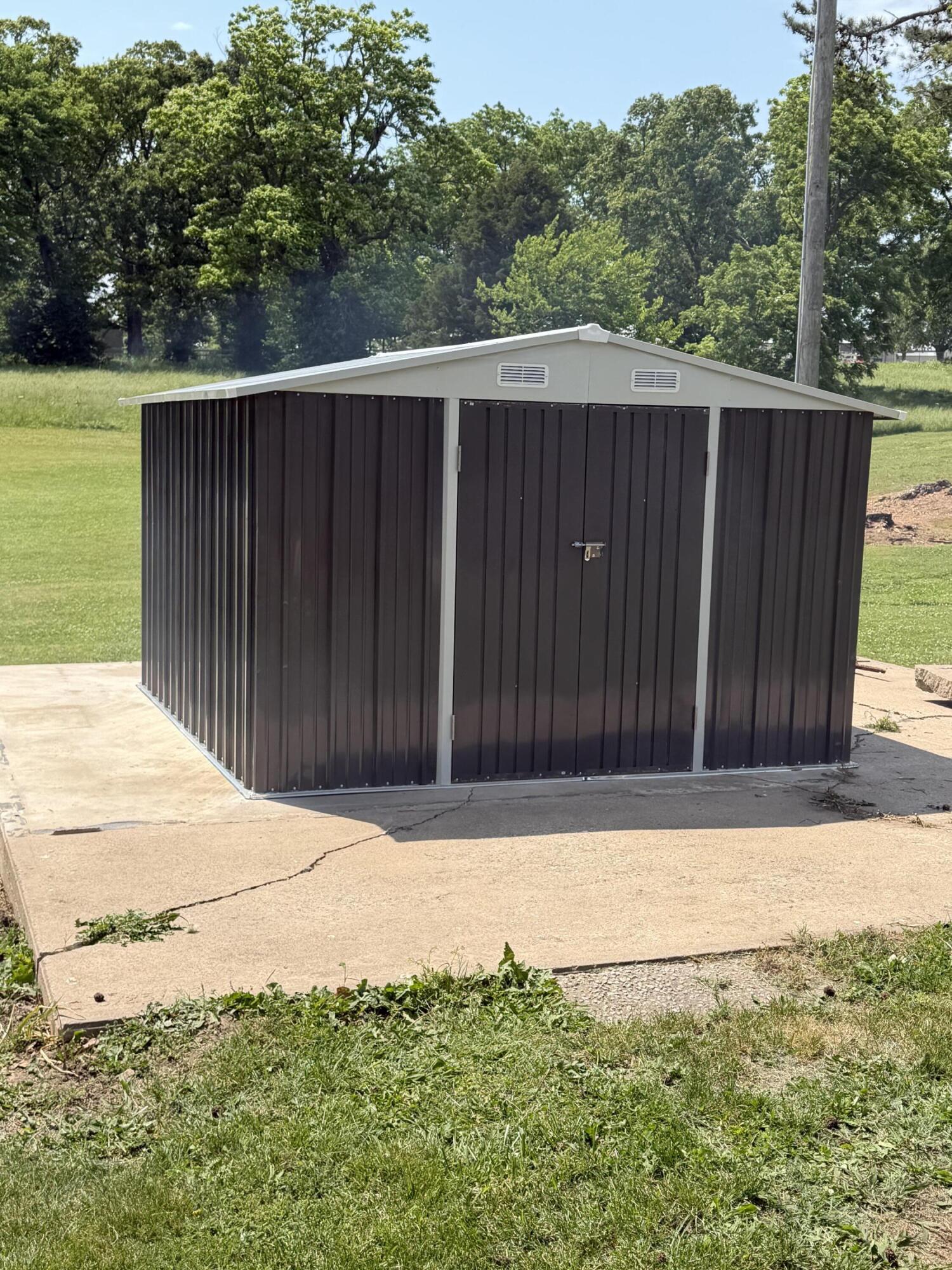 Photo 36 - Residential for sale – 105  Walker Court  Exeter, MO
