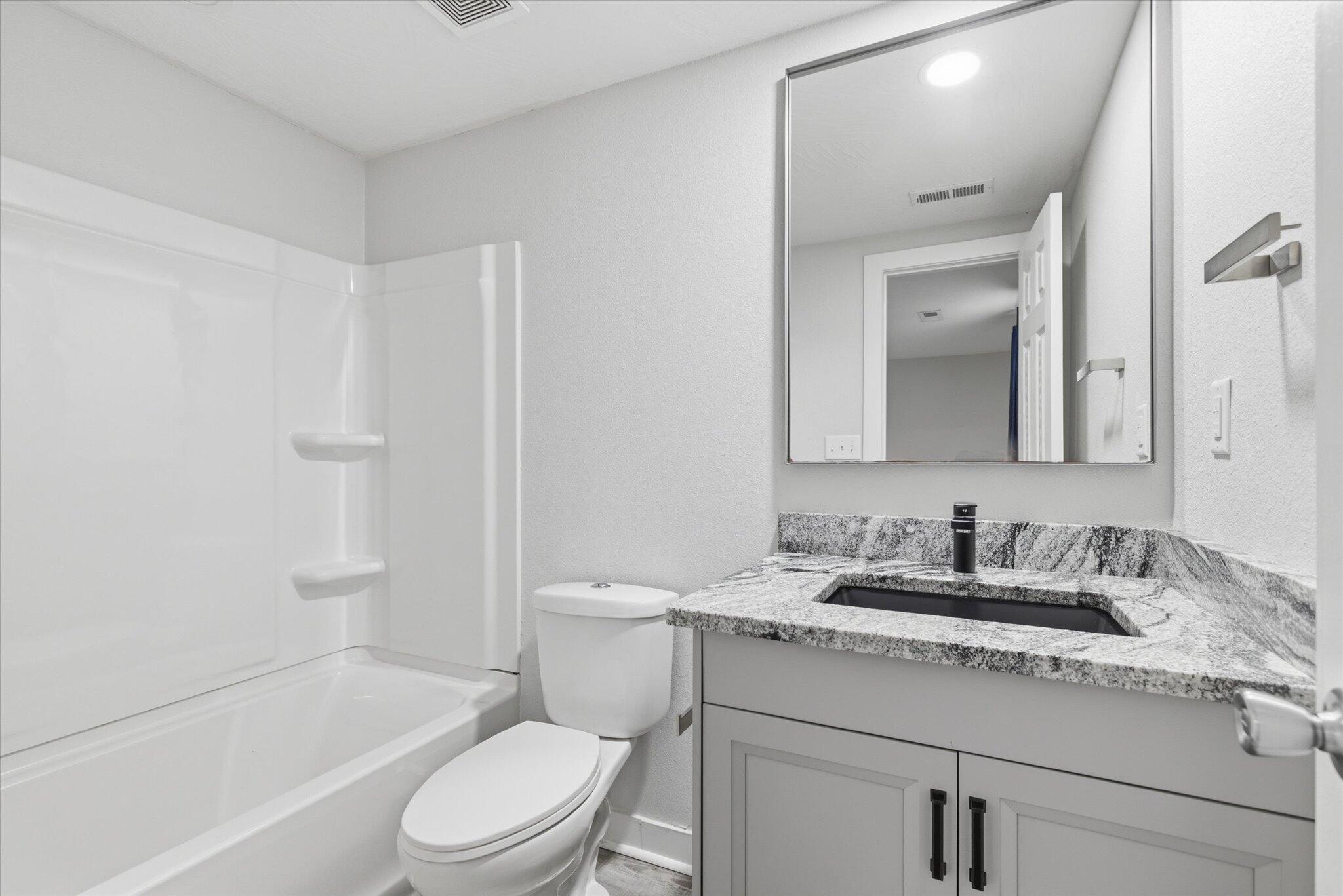 Photo 11 - Residential for sale – 2661 E Division Street  Springfield, MO