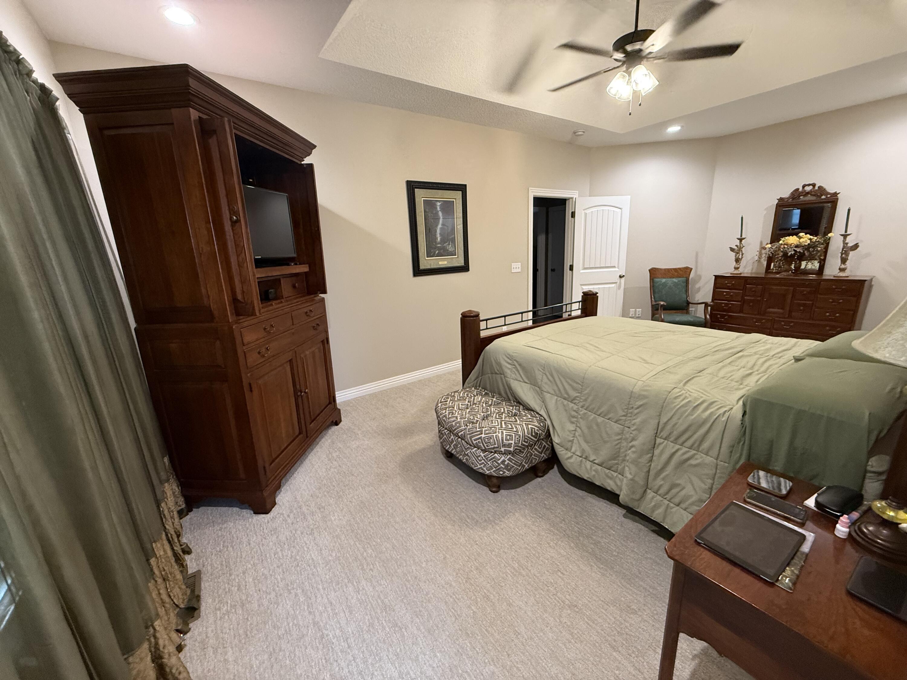 Photo 18 - Residential for sale – 813  Roundup   Neosho, MO