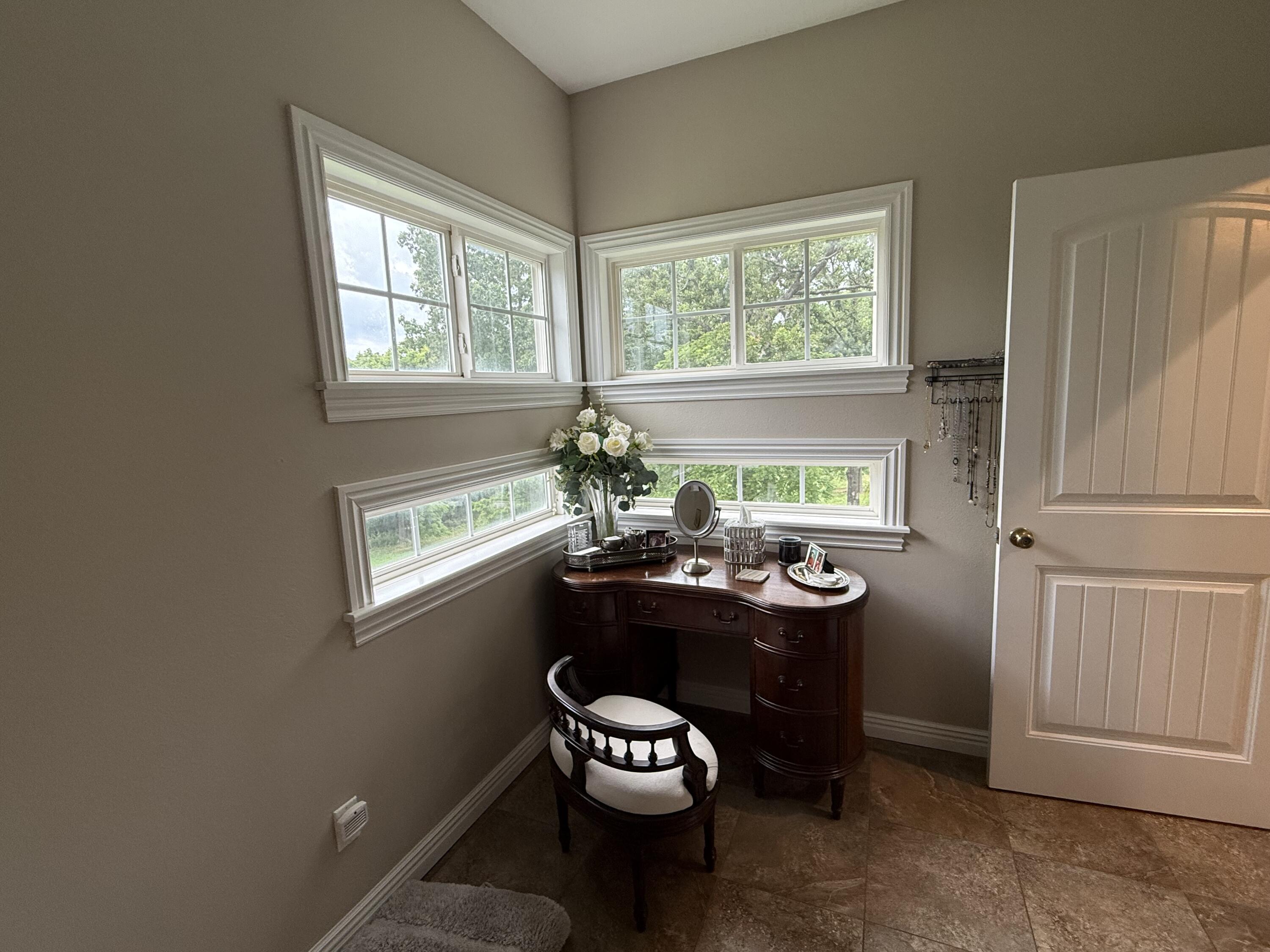 Photo 21 - Residential for sale – 813  Roundup   Neosho, MO