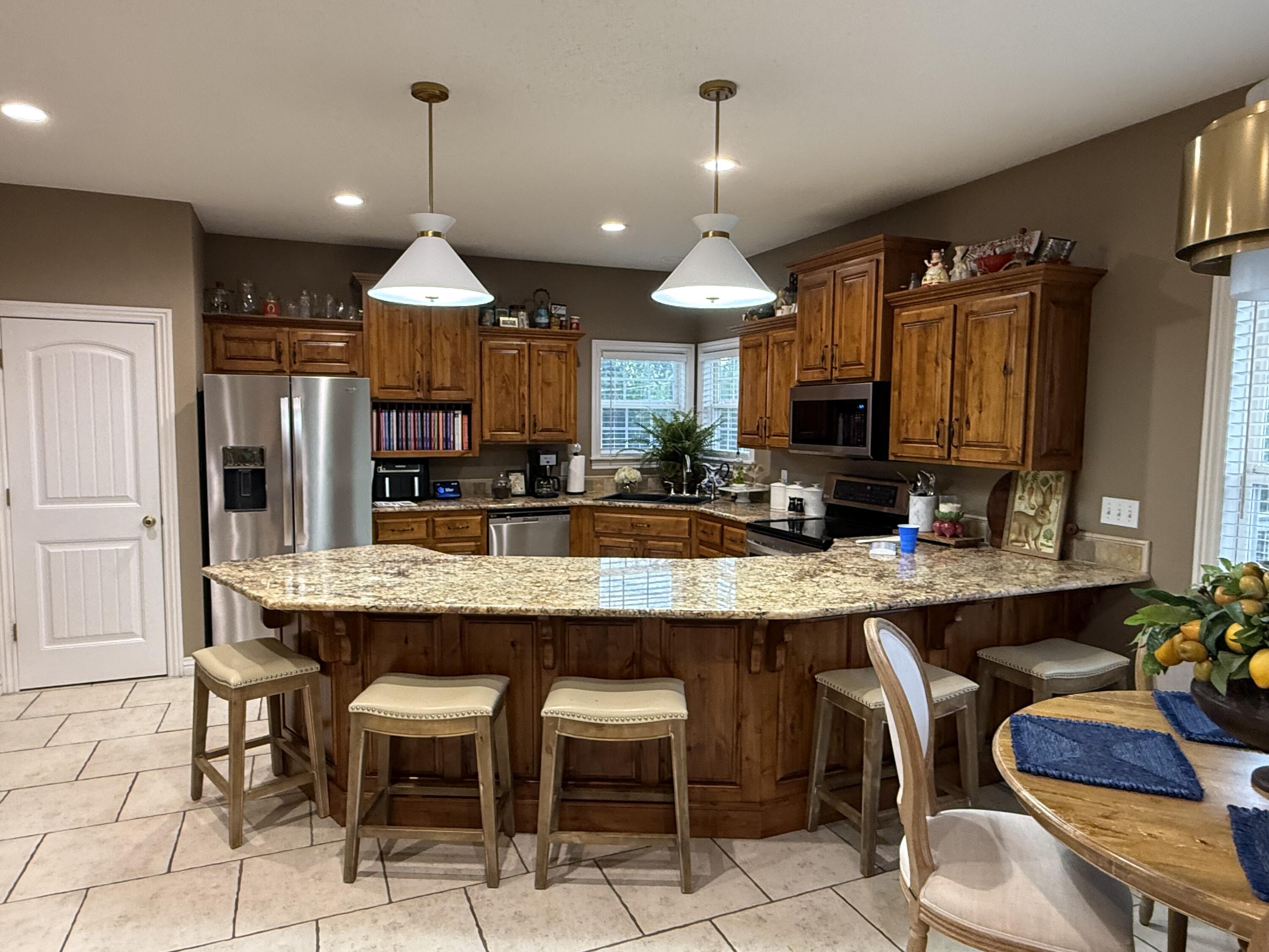 Photo 11 - Residential for sale – 813  Roundup   Neosho, MO