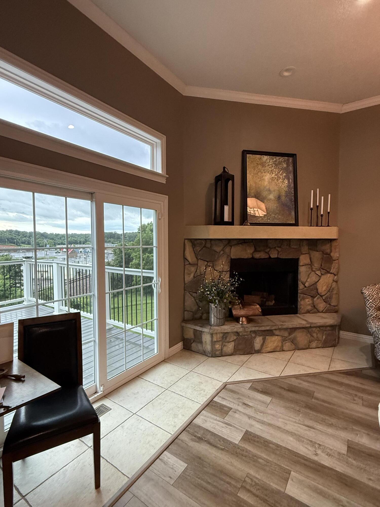 Photo 8 - Residential for sale – 813  Roundup   Neosho, MO