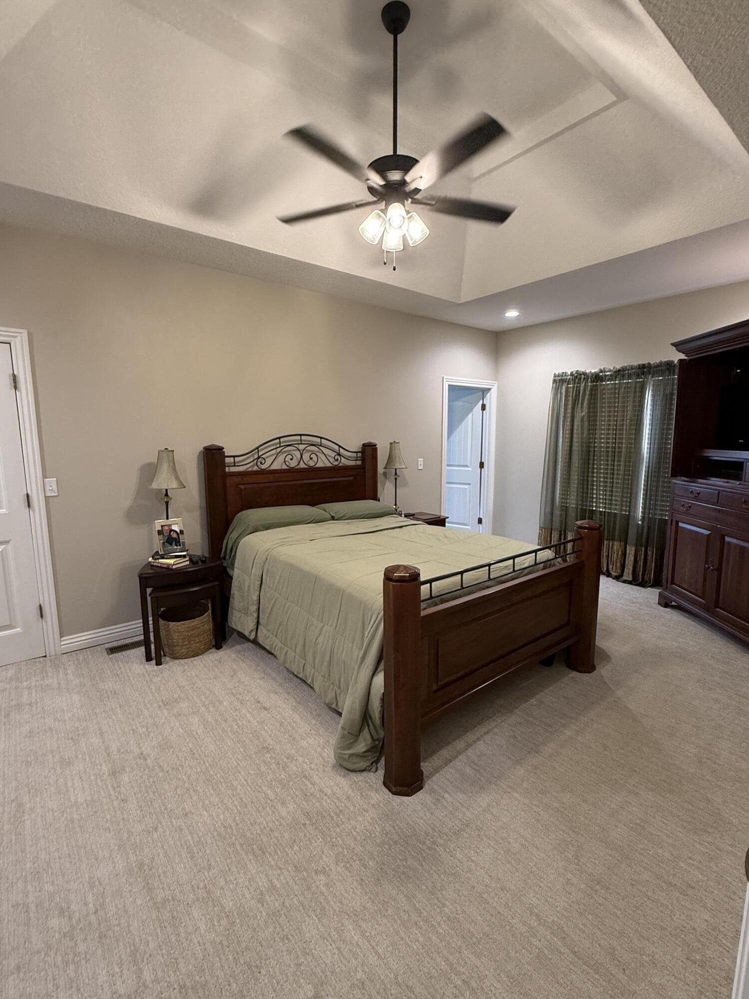 Photo 17 - Residential for sale – 813  Roundup   Neosho, MO
