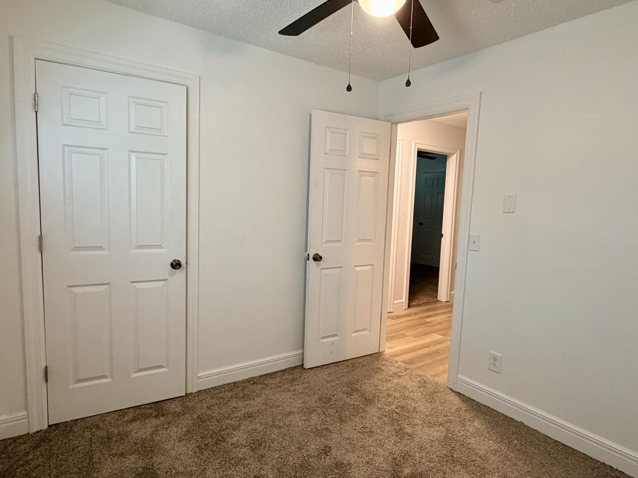 Photo 13 - Residential for sale – 904 S Oak Ridge Drive  Aurora, MO