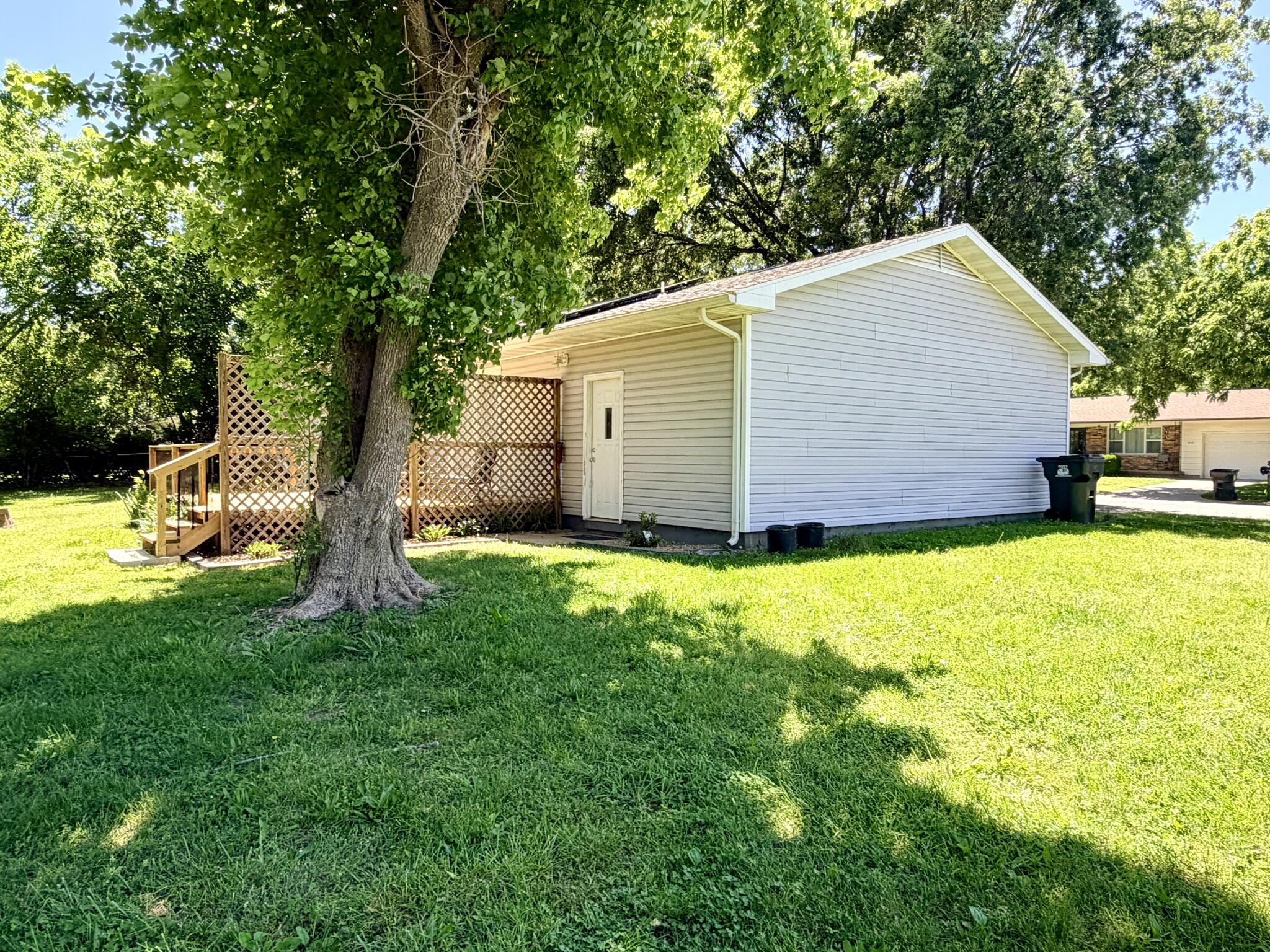 Photo 32 - Residential for sale – 904 S Oak Ridge Drive  Aurora, MO