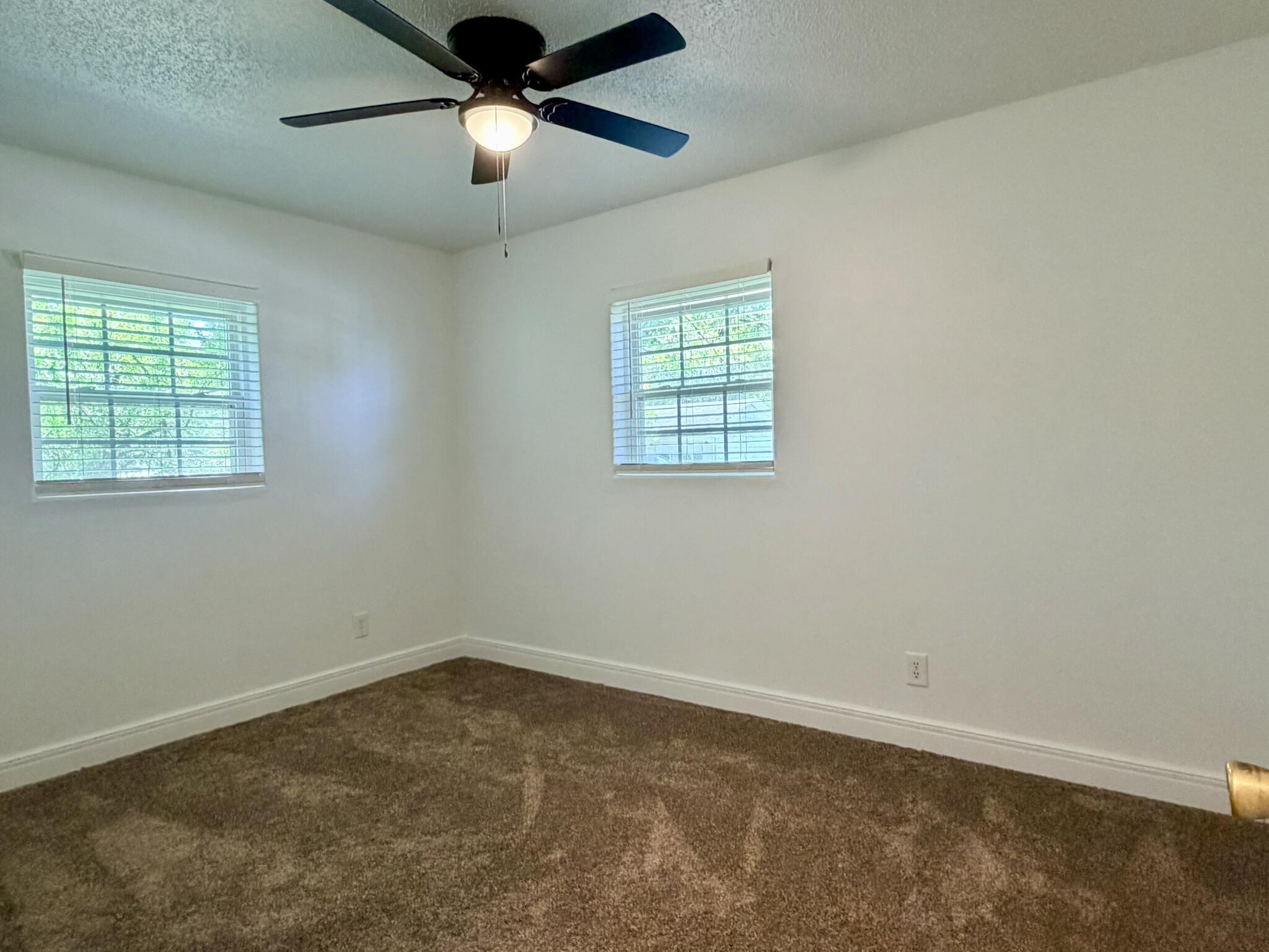 Photo 10 - Residential for sale – 904 S Oak Ridge Drive  Aurora, MO