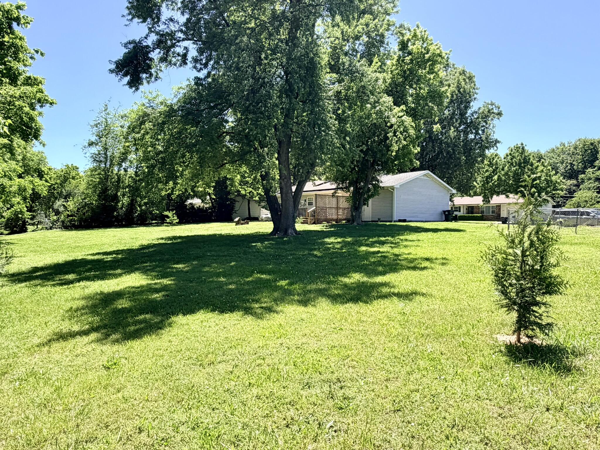 Photo 30 - Residential for sale – 904 S Oak Ridge Drive  Aurora, MO