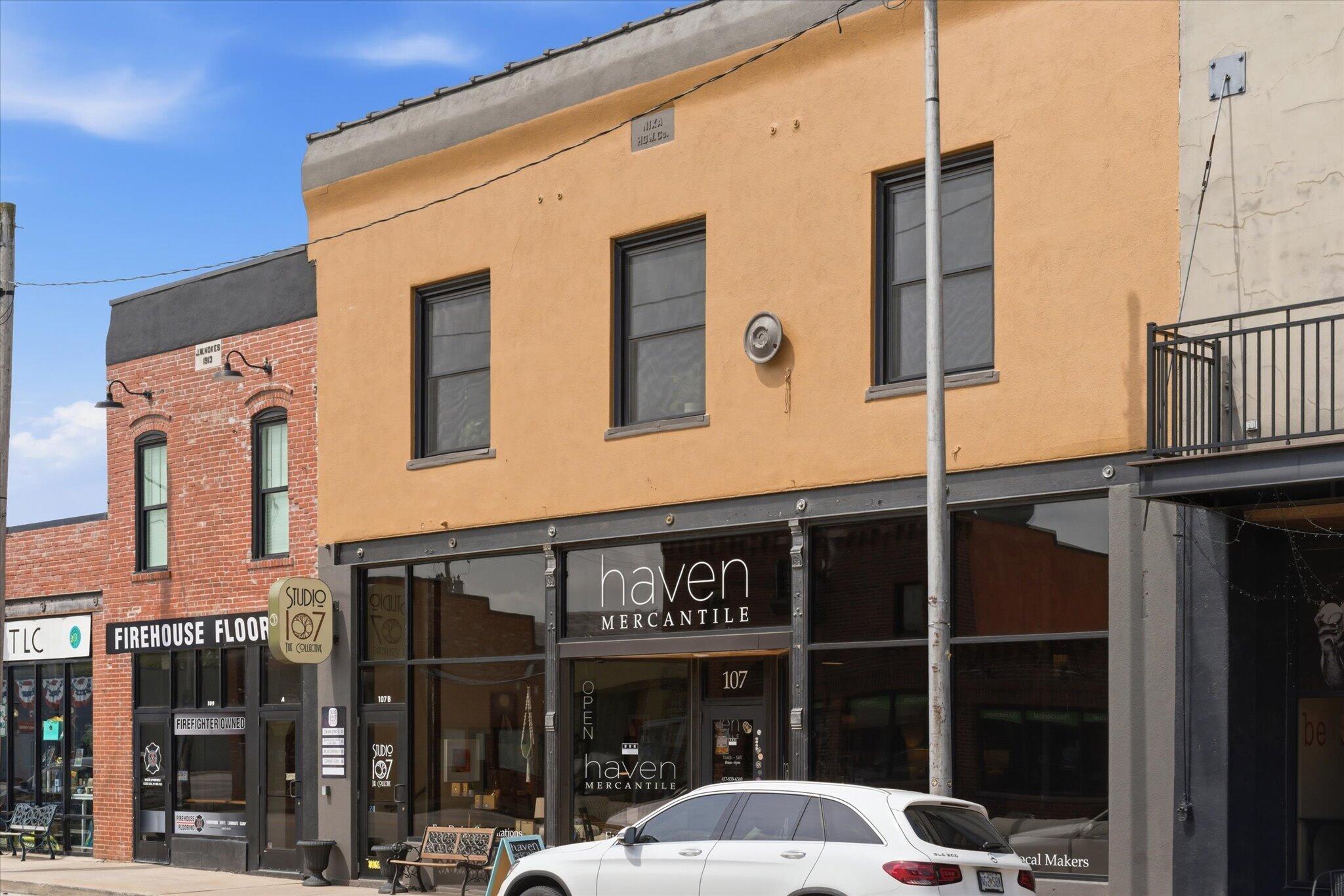 Photo 3 - Commercial Sale for sale – 107 S Main Street  Nixa, MO