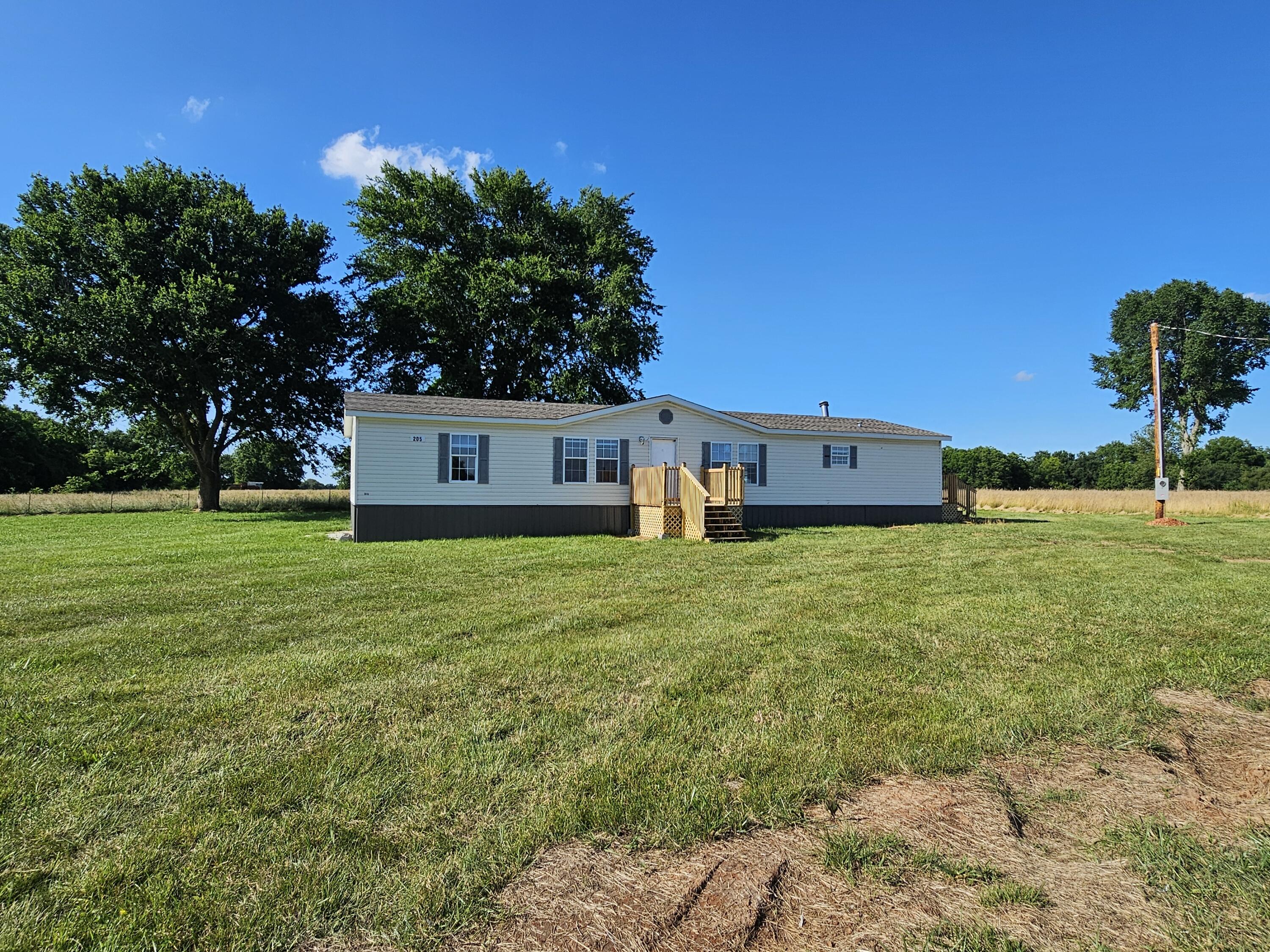 Photo 3 - Residential for sale – 205  College Street  Stark City, MO