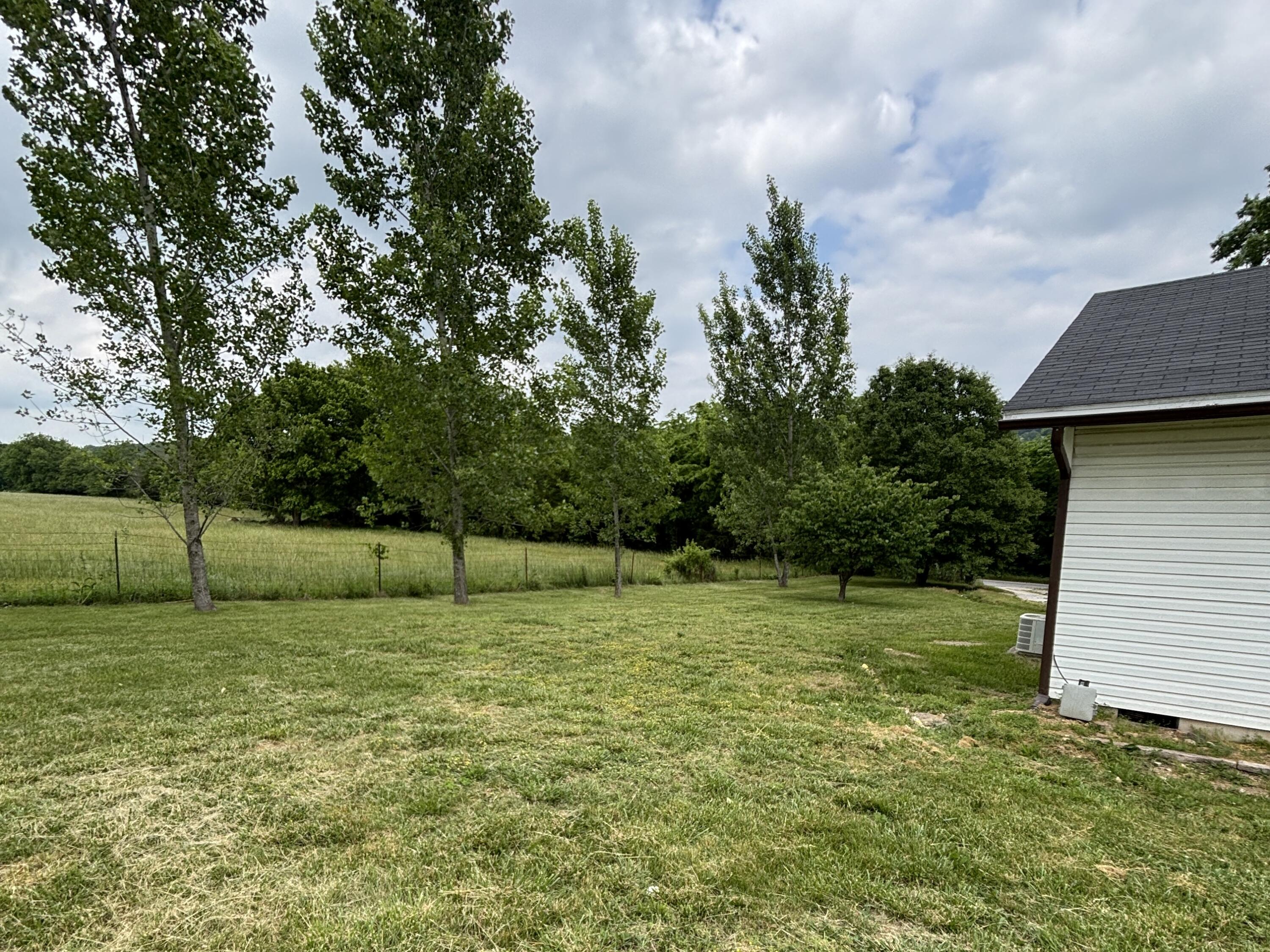 Photo 12 - Residential for sale – 6949  Farm Road 1182   Verona, MO