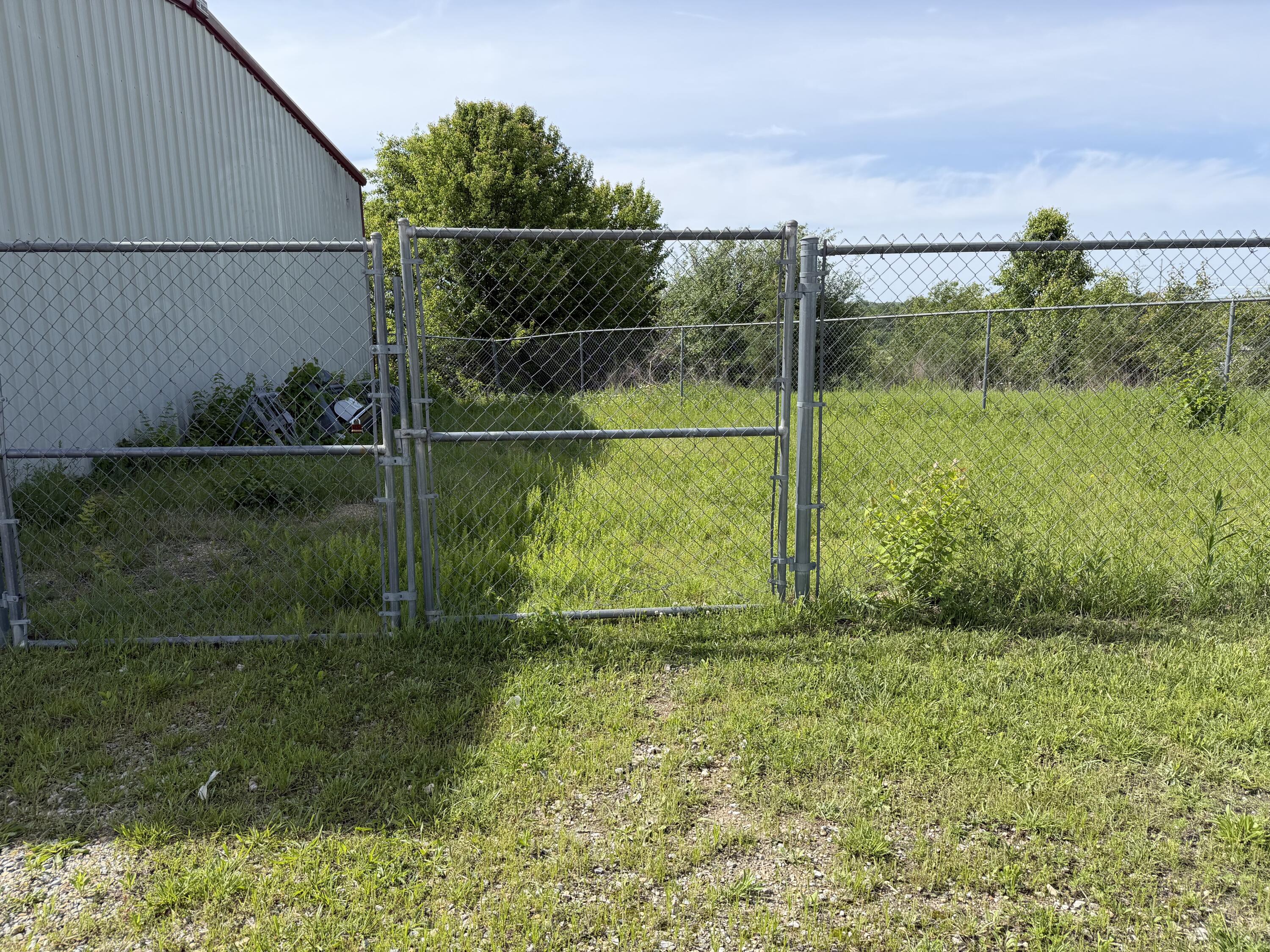 Photo 8 - Commercial Sale for sale – 1641/1643  Good Hard Drive  West Plains, MO