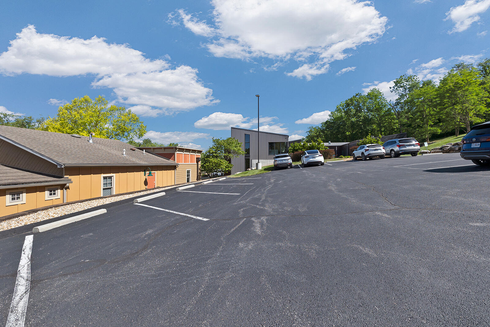 Photo 6 - Commercial Lease for sale – 4064 S Lone Pine Avenue  Springfield, MO