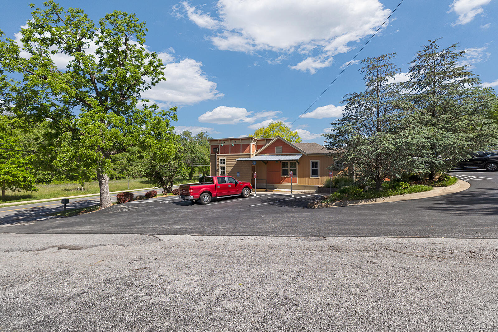 Photo 8 - Commercial Lease for sale – 4064 S Lone Pine Avenue  Springfield, MO