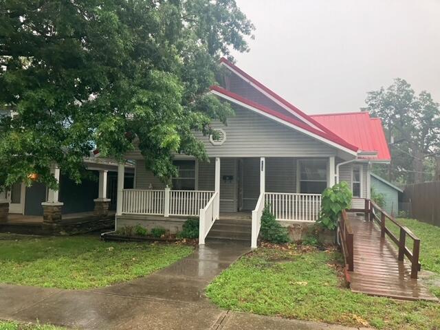 Residential for sale – 113 W Hickory Street El Dorado Springs, MO
