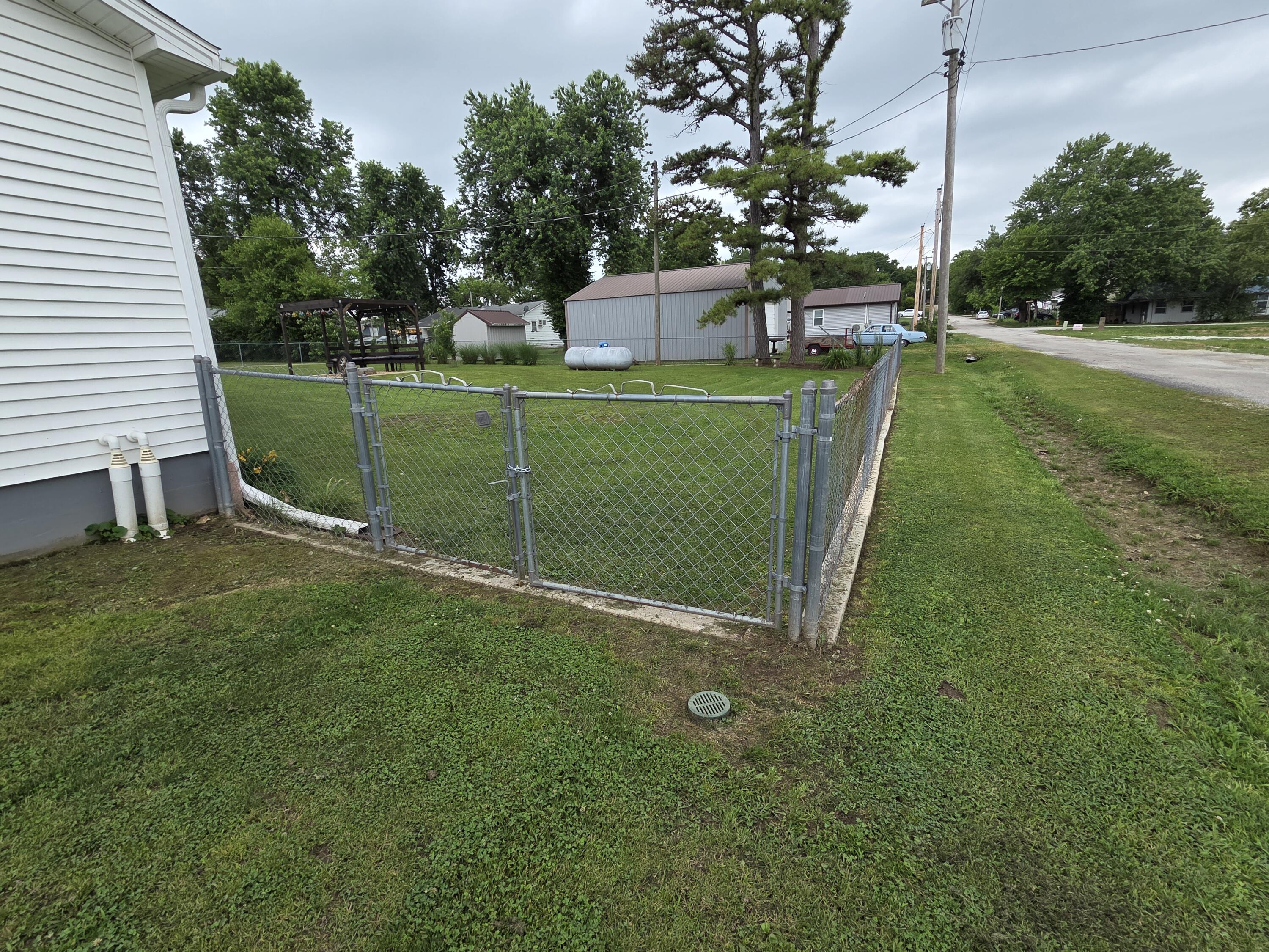 Photo 36 - Residential for sale – 201 S Everett Street  Fair Play, MO