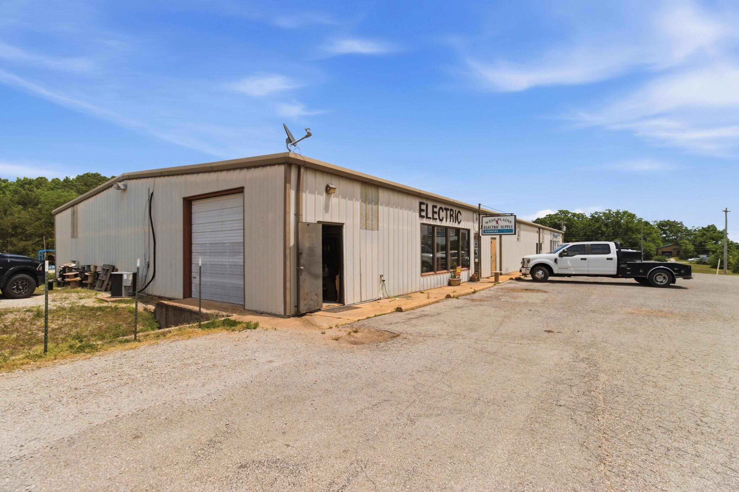Photo 13 - Commercial Sale for sale – 1015  Preacher Roe Boulevard  West Plains, MO