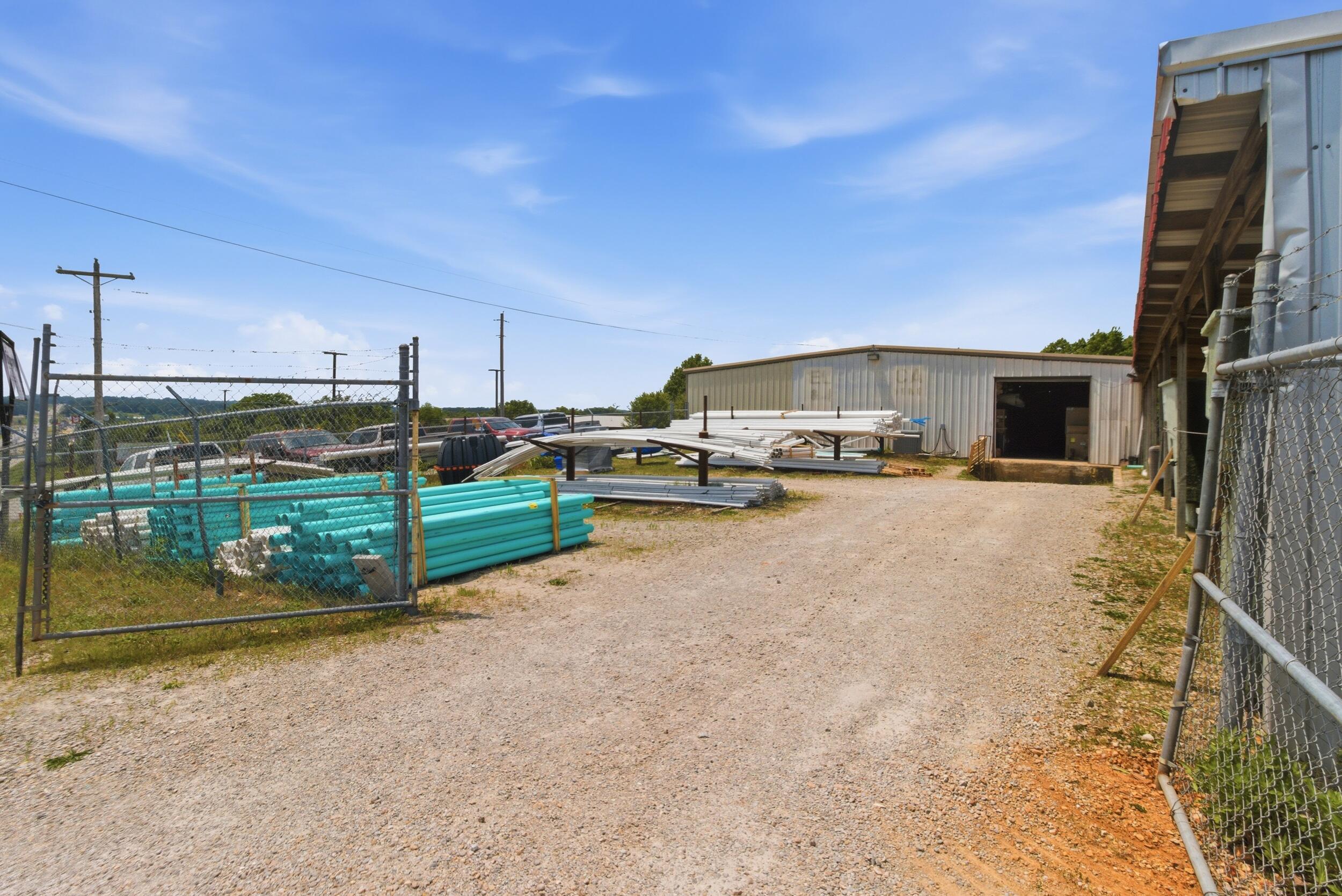 Photo 17 - Commercial Sale for sale – 1015  Preacher Roe Boulevard  West Plains, MO