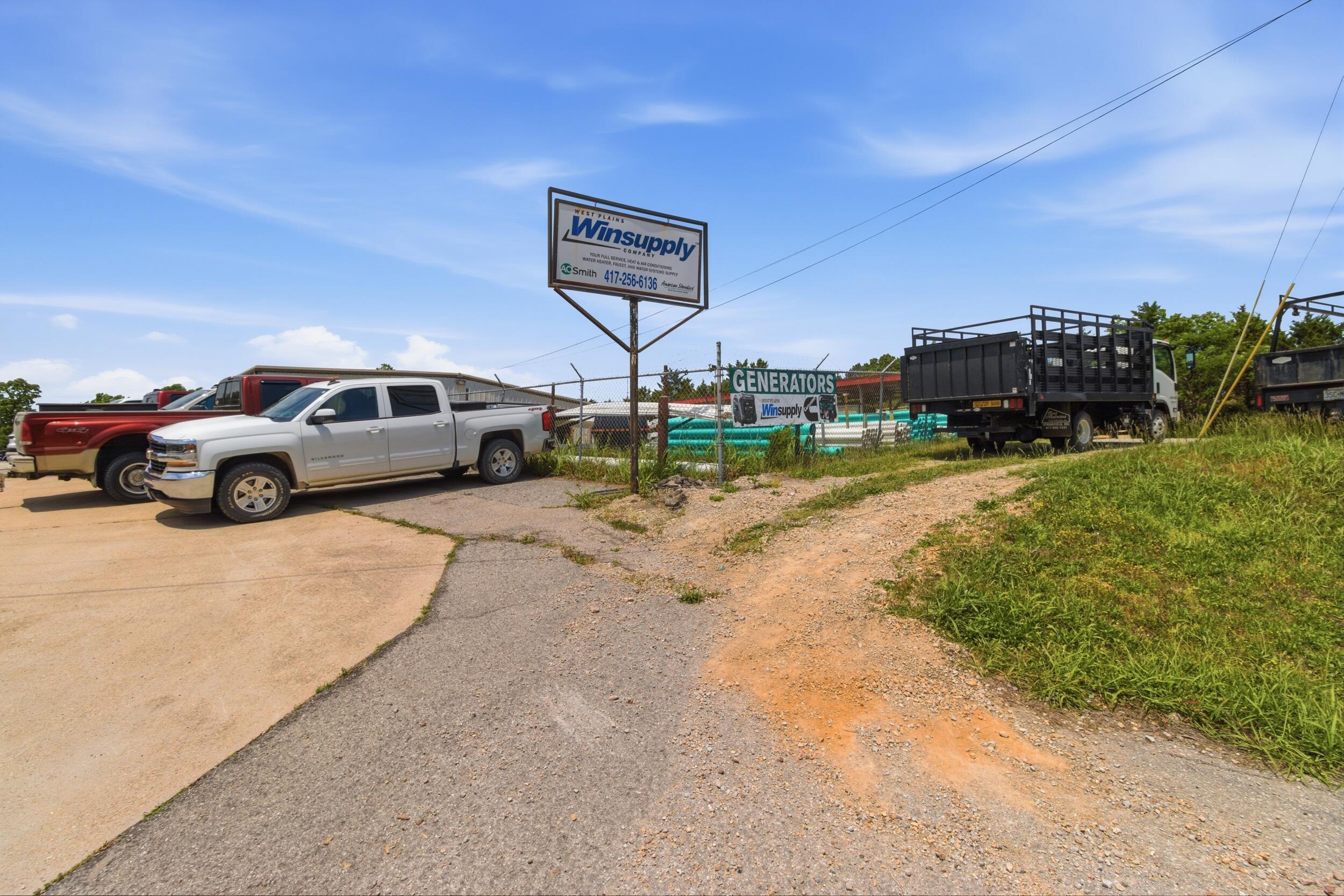 Photo 12 - Commercial Sale for sale – 1015  Preacher Roe Boulevard  West Plains, MO