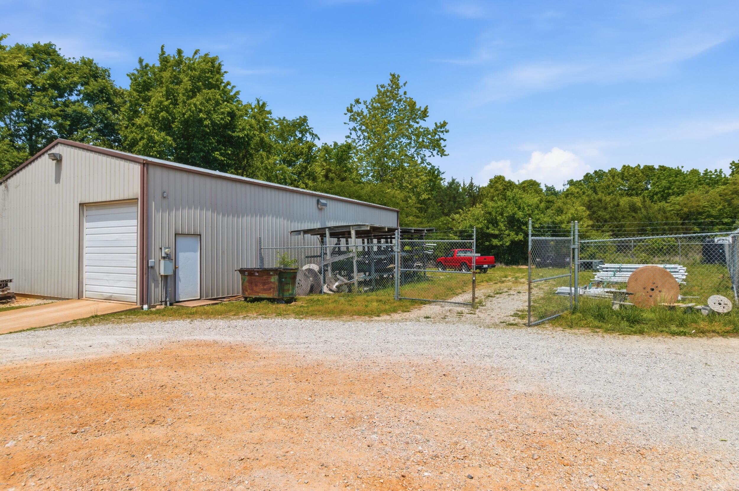 Photo 14 - Commercial Sale for sale – 1015  Preacher Roe Boulevard  West Plains, MO