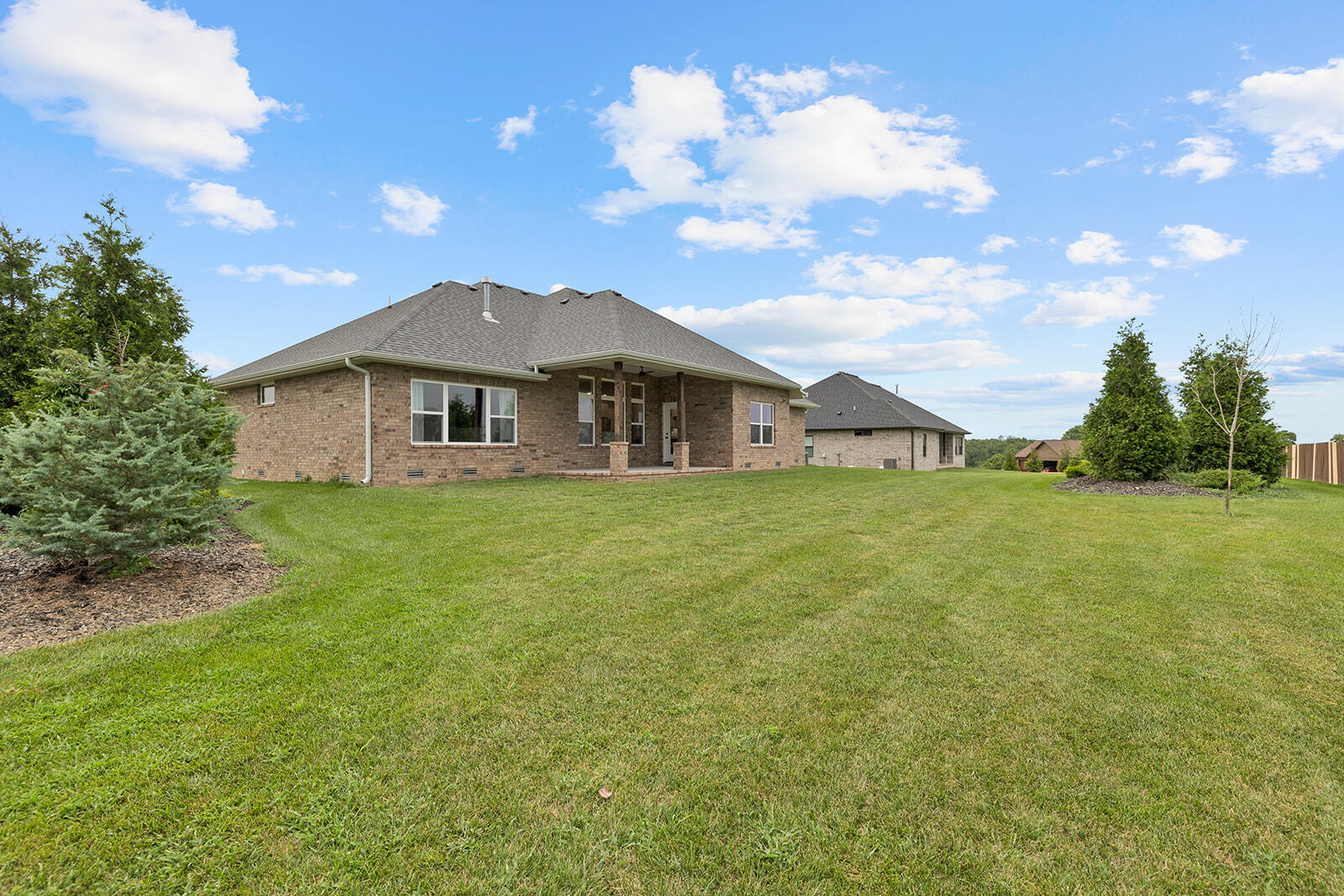 Photo 9 - Residential for sale – 103  Summit Point Road  Saddlebrooke, MO