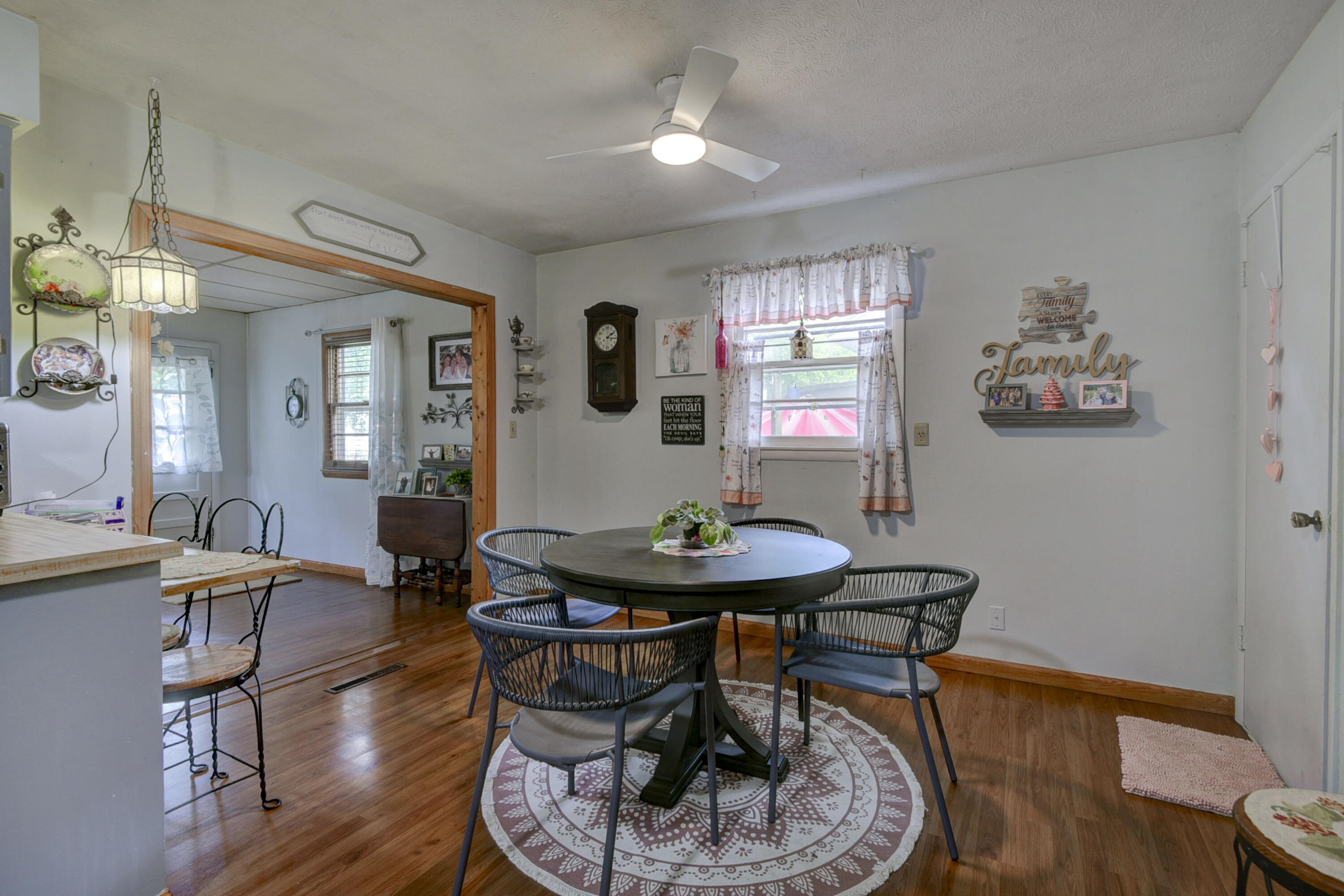 Photo 10 - Residential for sale – 1939 S Roanoke Avenue  Springfield, MO