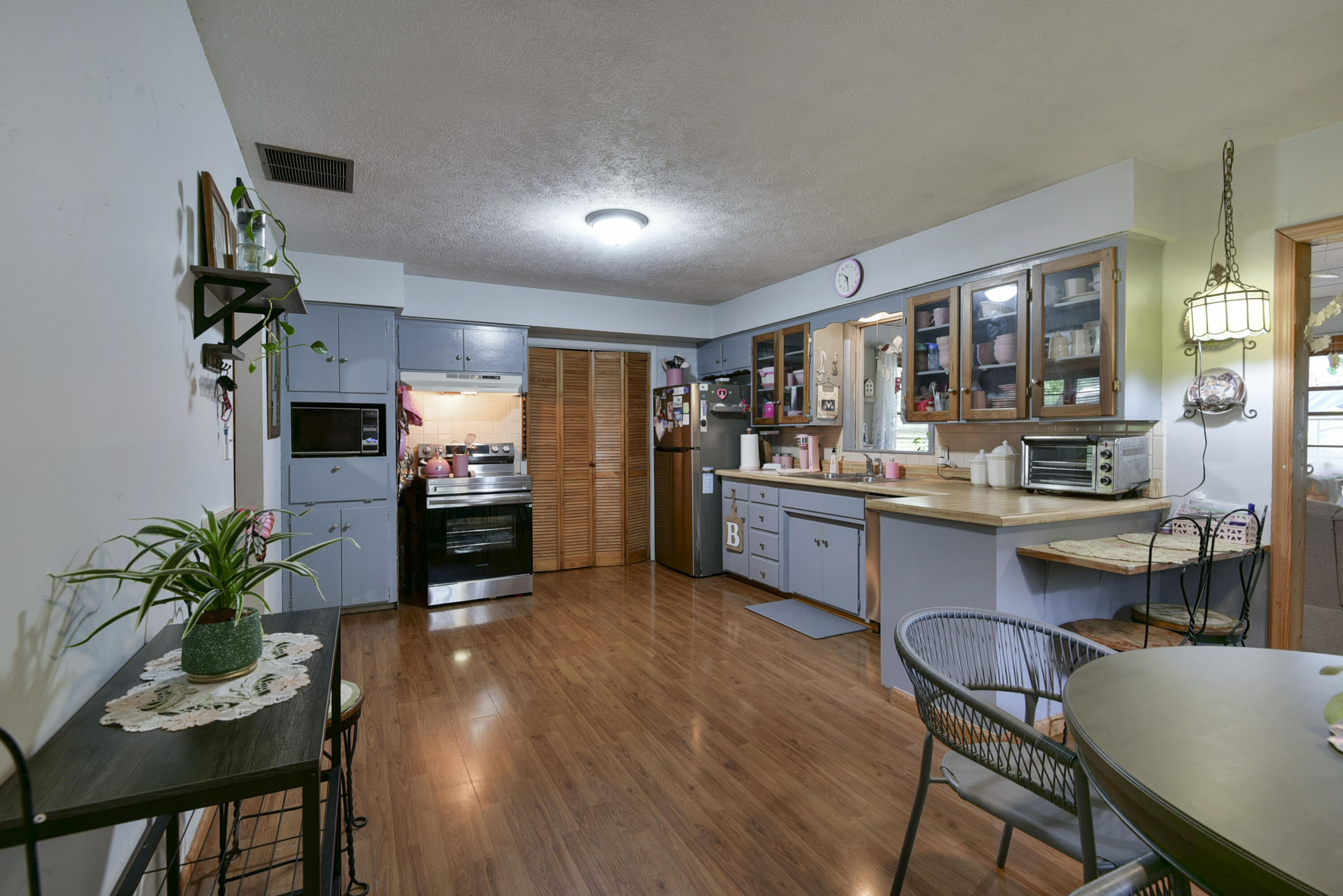 Photo 9 - Residential for sale – 1939 S Roanoke Avenue  Springfield, MO