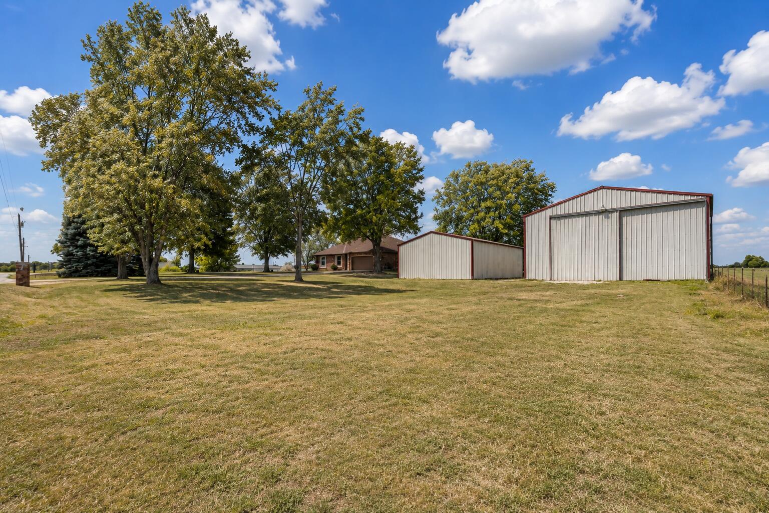 Photo 2 - Residential for sale – 201  Little Road  Billings, MO