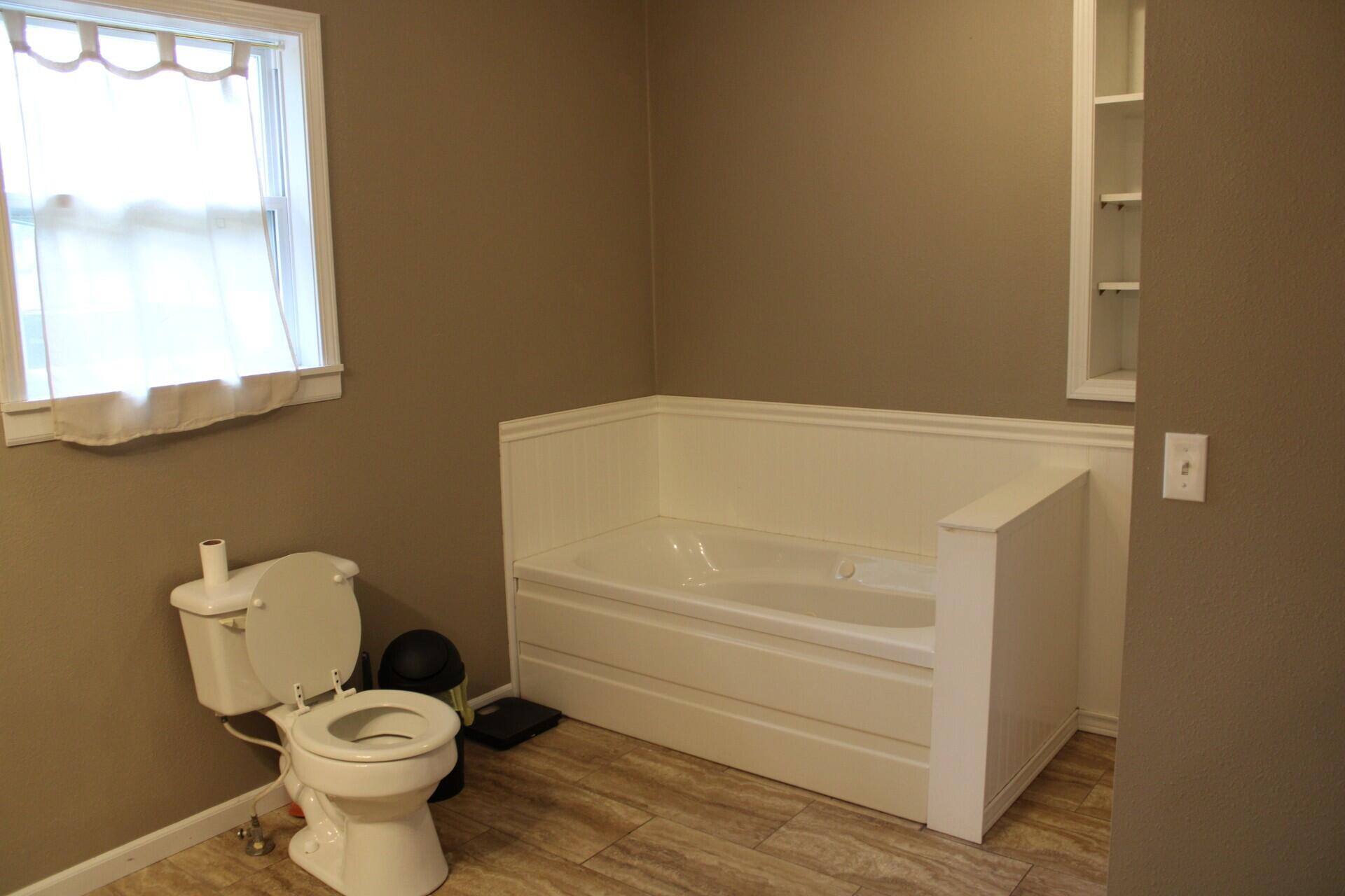 Photo 15 - Residential for sale – 10058  County Road 8590   West Plains, MO