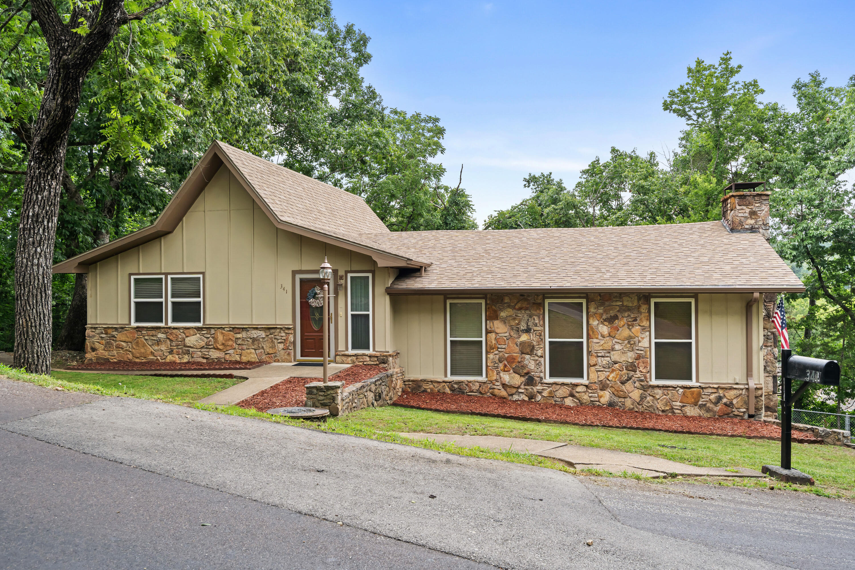 Photo 2 - Residential for sale – 341  River Drive  Branson, MO