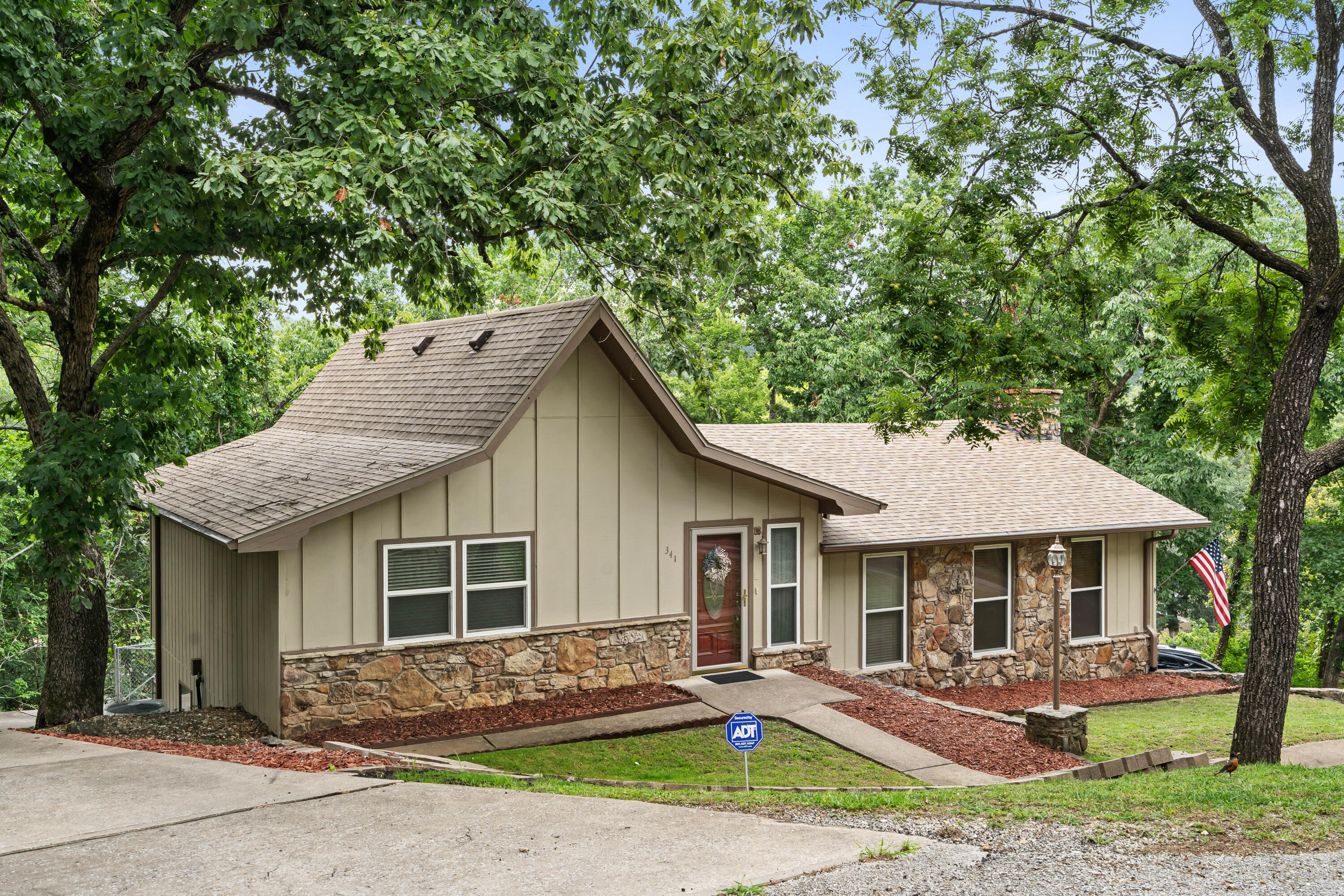 Photo 4 - Residential for sale – 341  River Drive  Branson, MO
