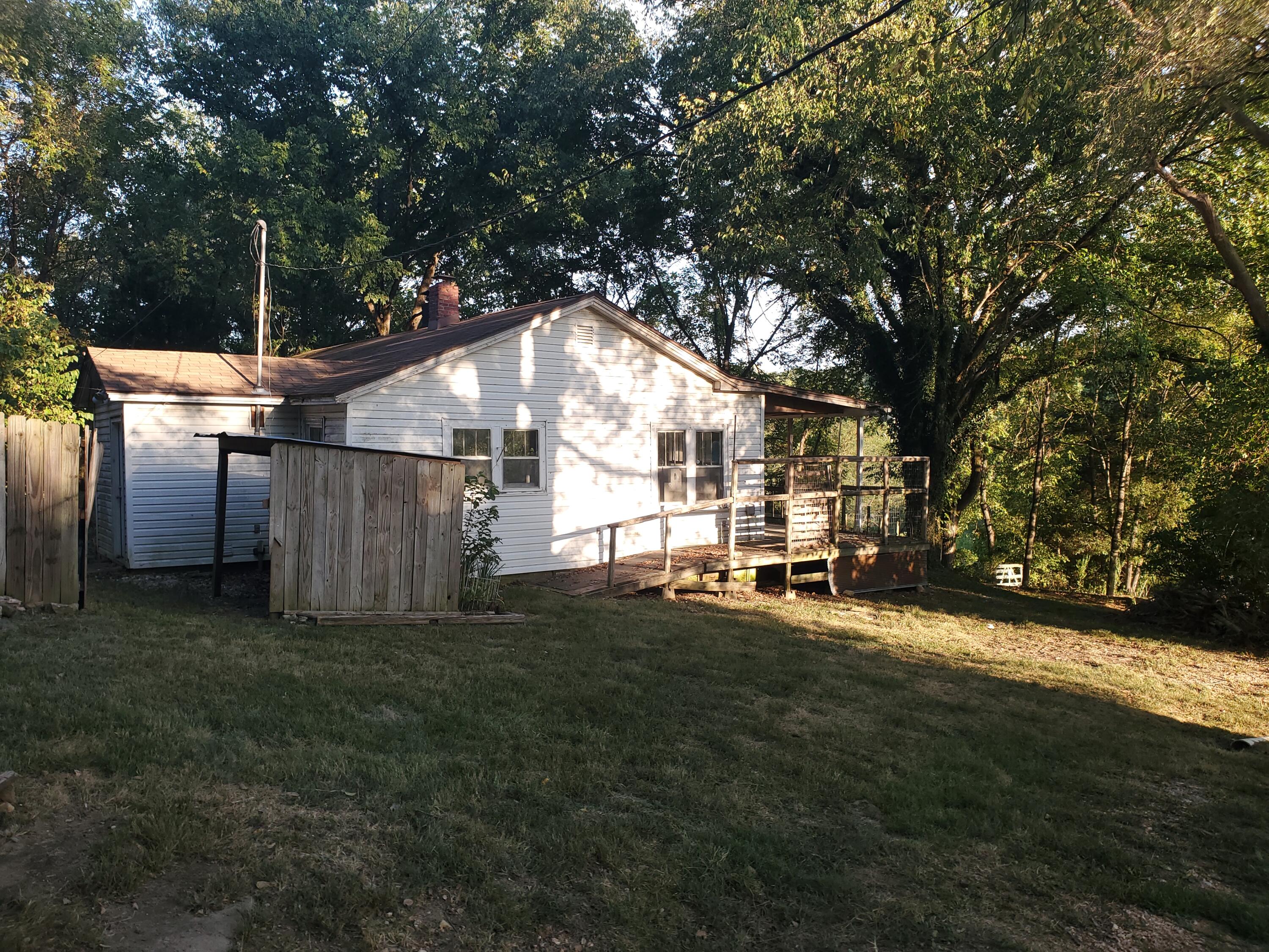 Residential for sale – 424  Reno Springs Road  Walnut Shade, MO
