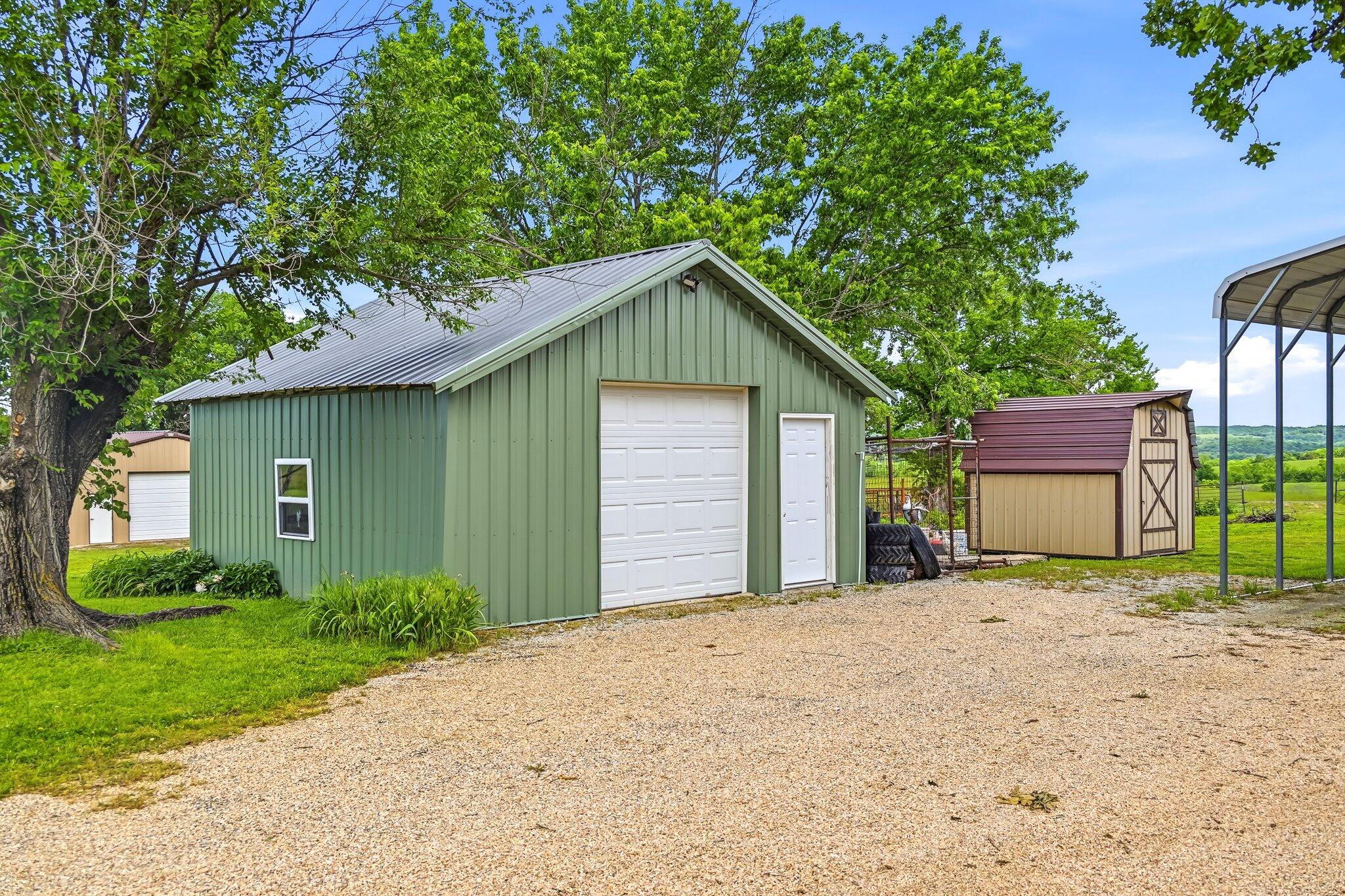 Photo 37 - Residential for sale – 11830  Farm Road 1195   Aurora, MO