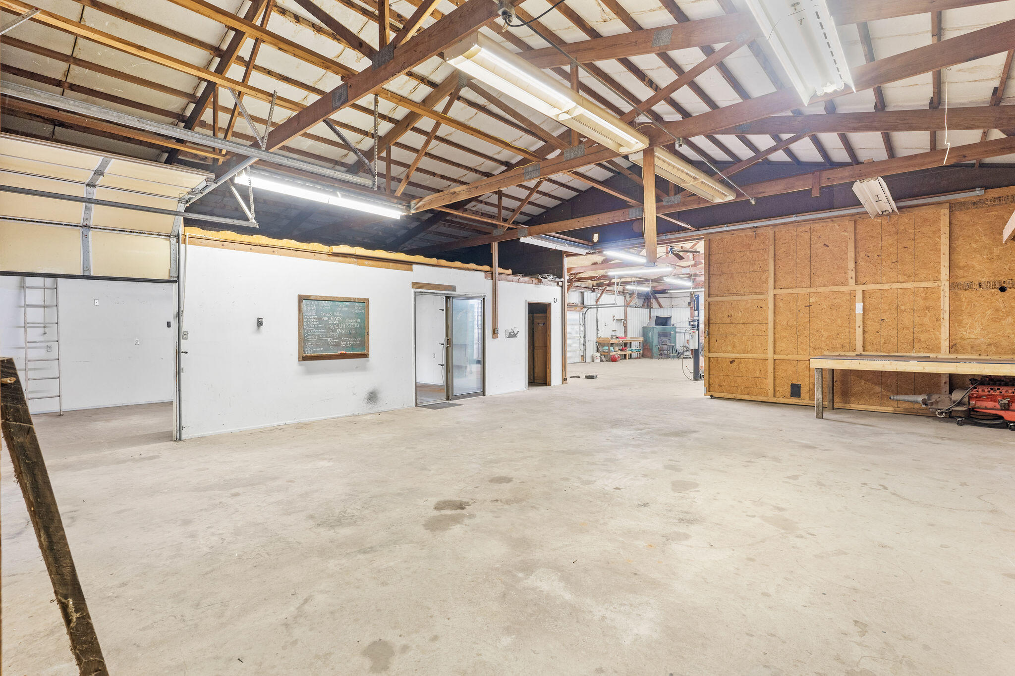 Photo 11 - Commercial Sale for sale – 21643  Lawrence 1040   Pierce City, MO